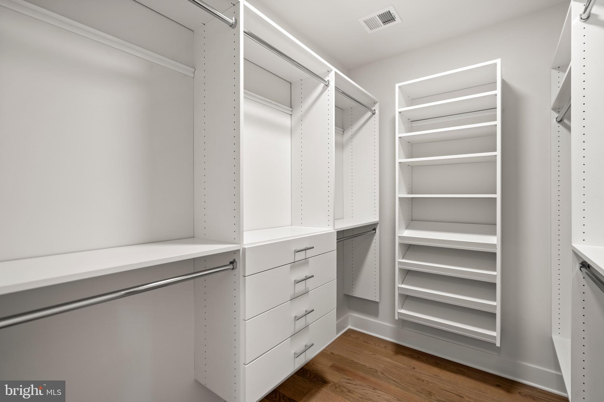 Real estate listing preview #31