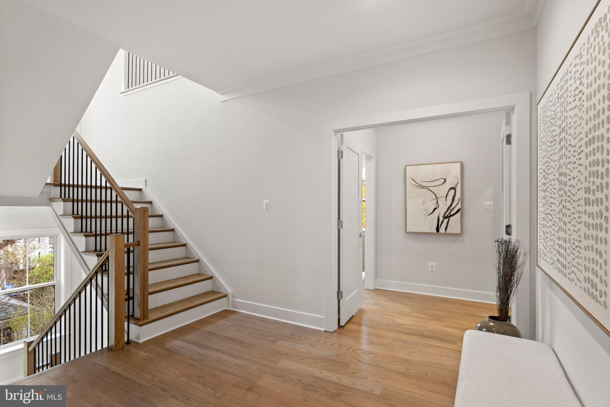 Real estate listing preview #25