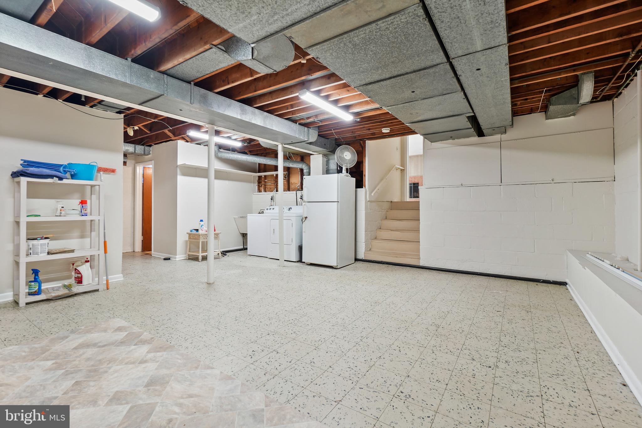 Real estate listing preview #32