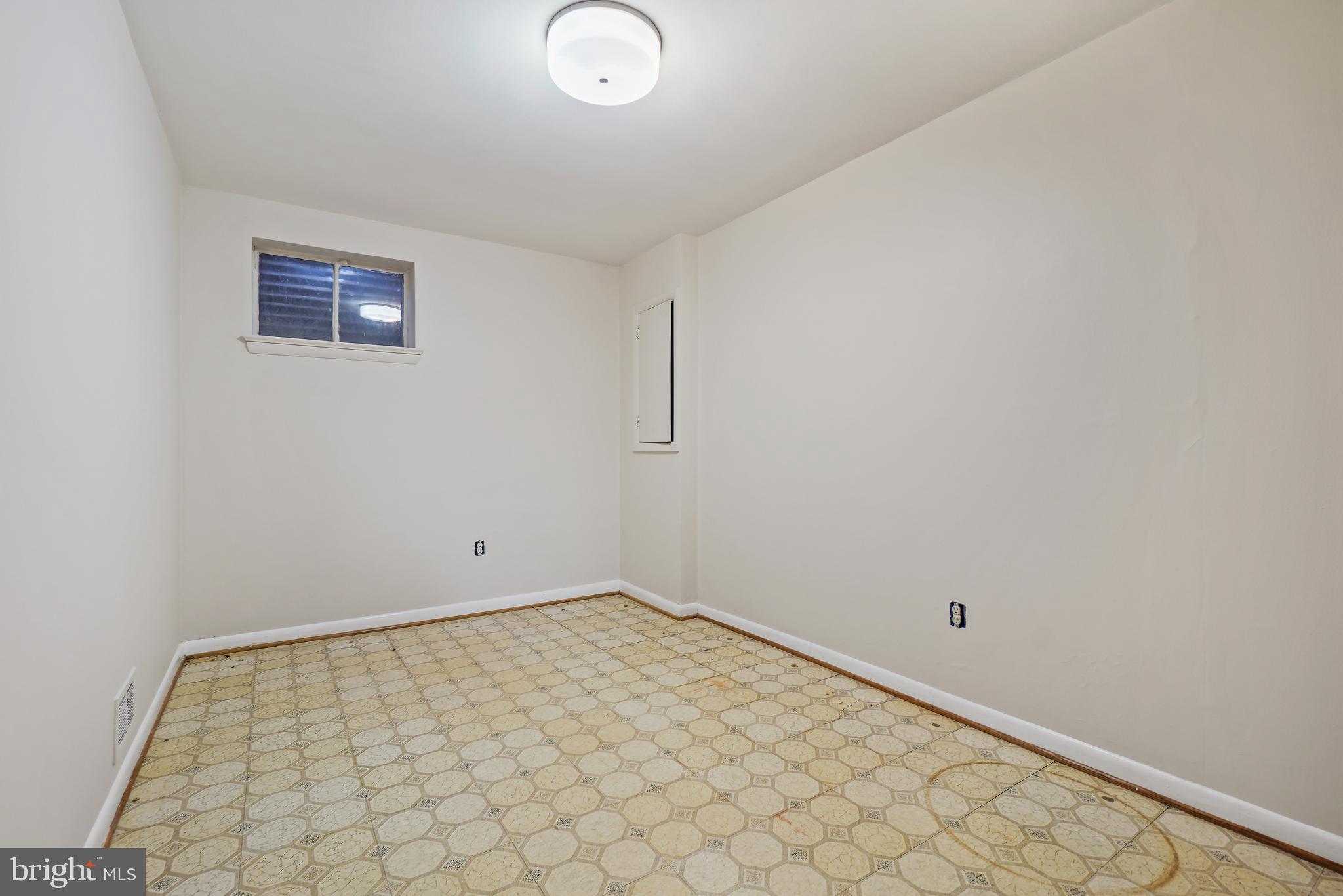 Real estate listing preview #33