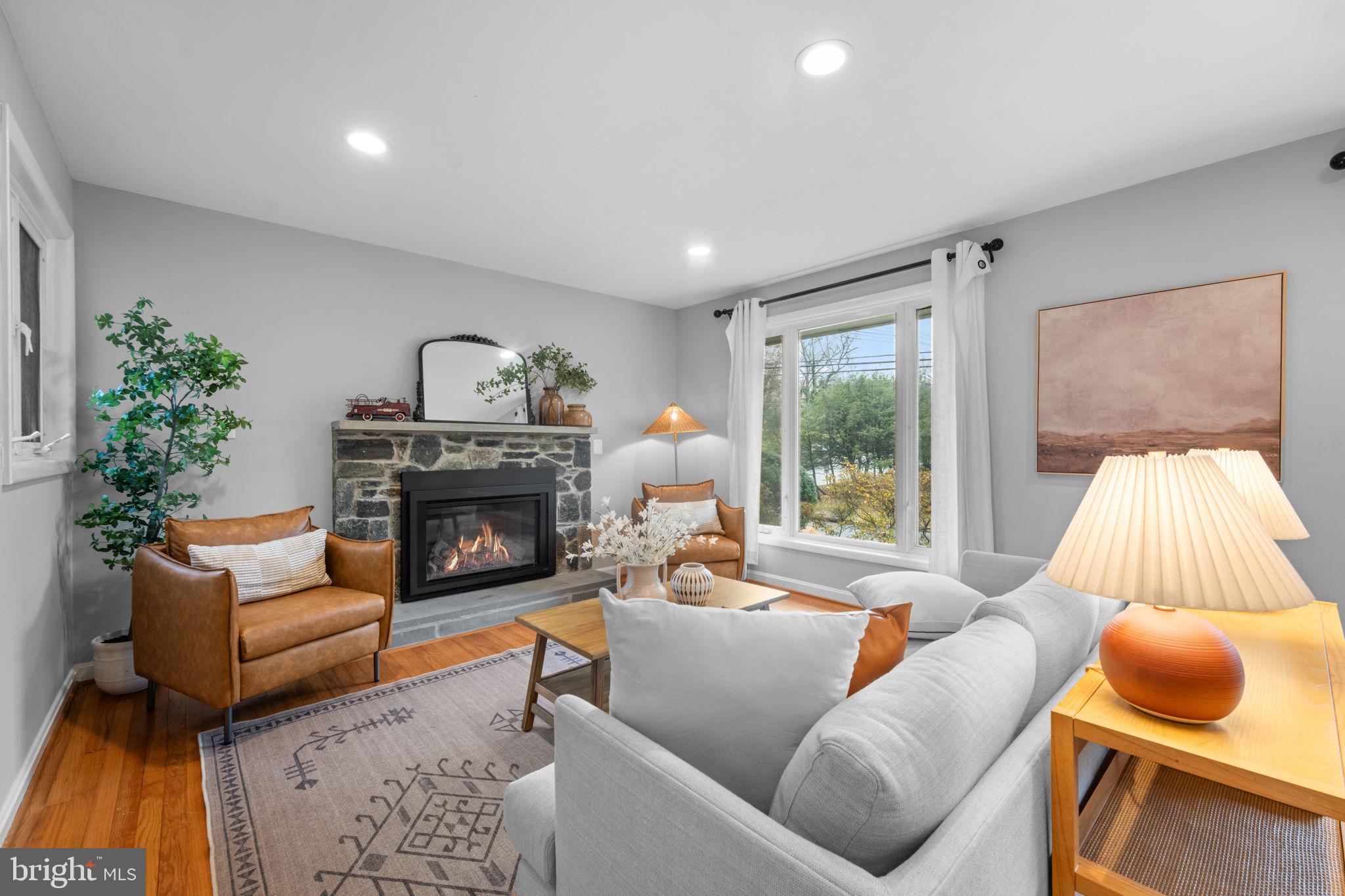 Real estate listing preview #2