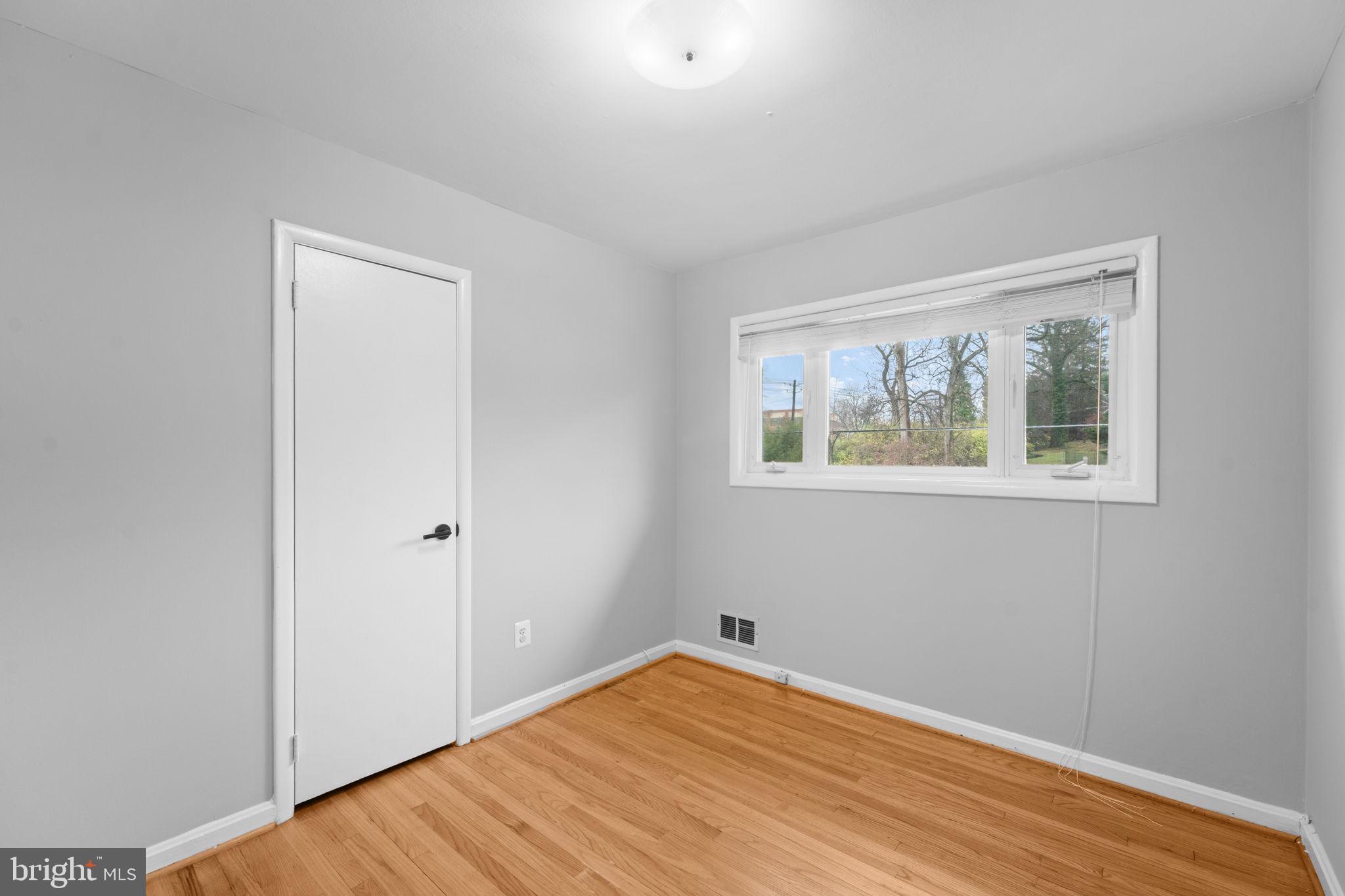 Real estate listing preview #25