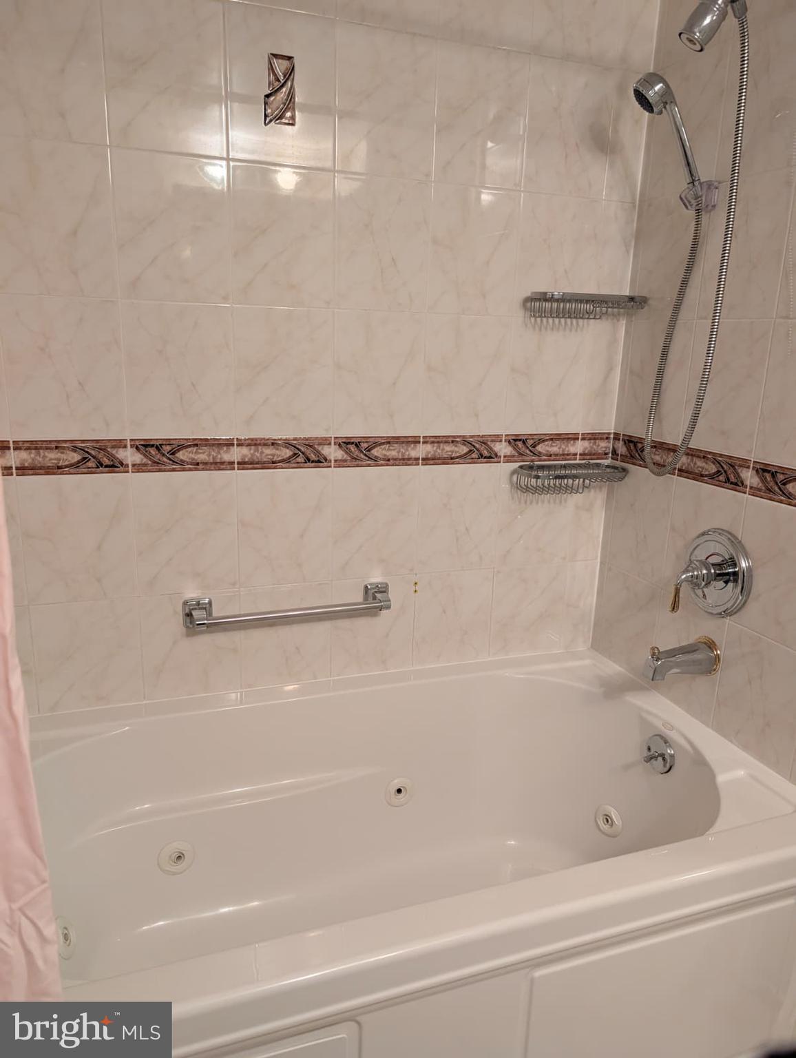 Real estate listing preview #15