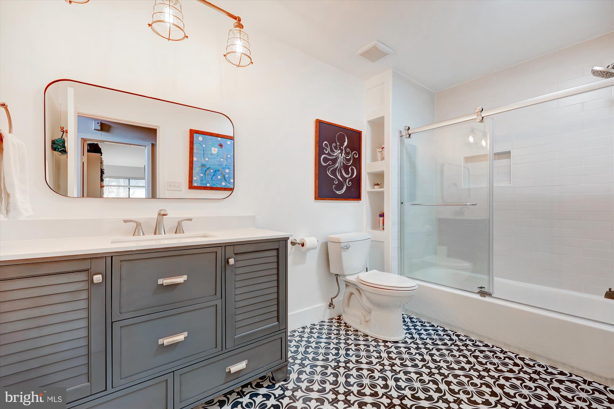 Real estate listing preview #15