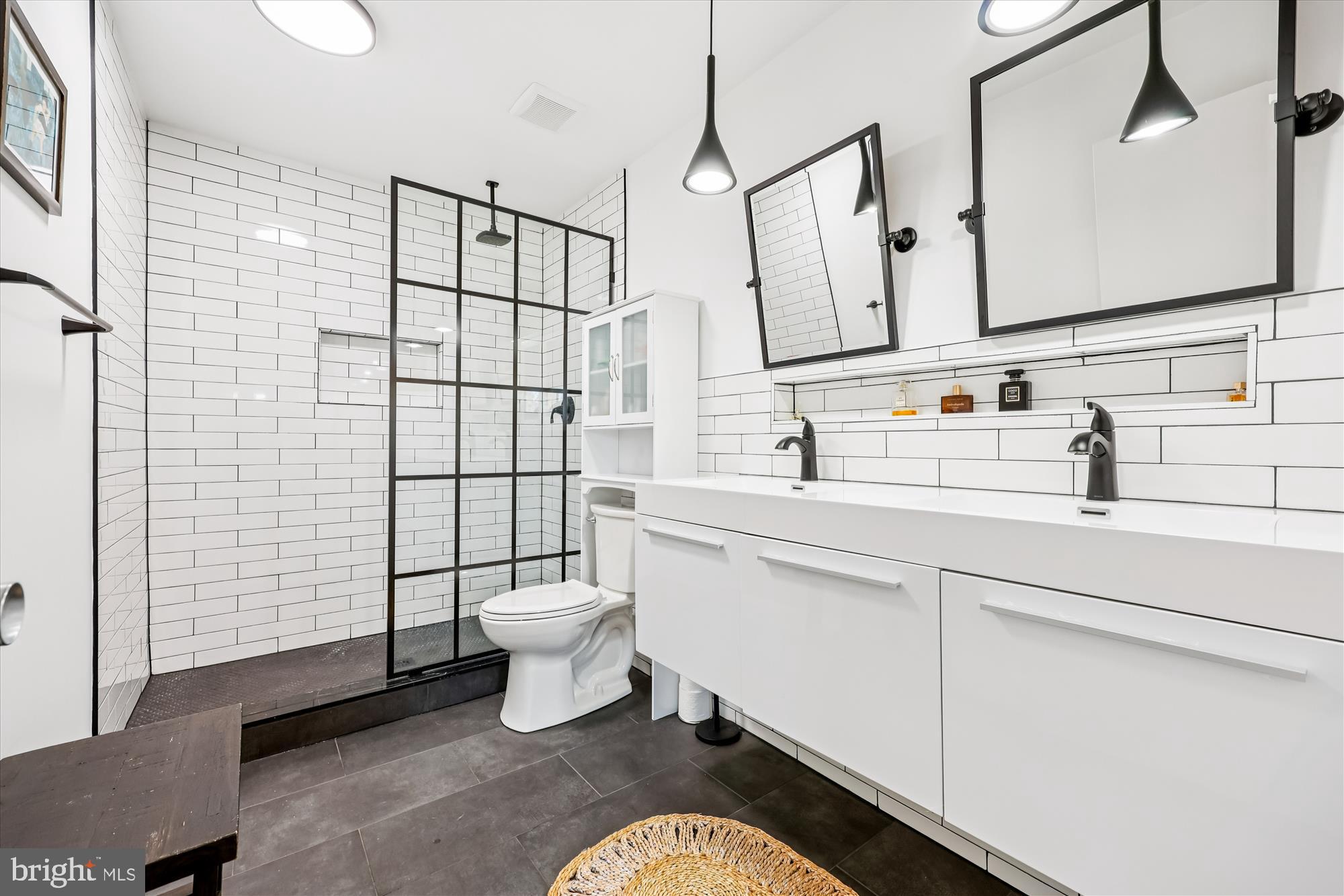 Real estate listing preview #17