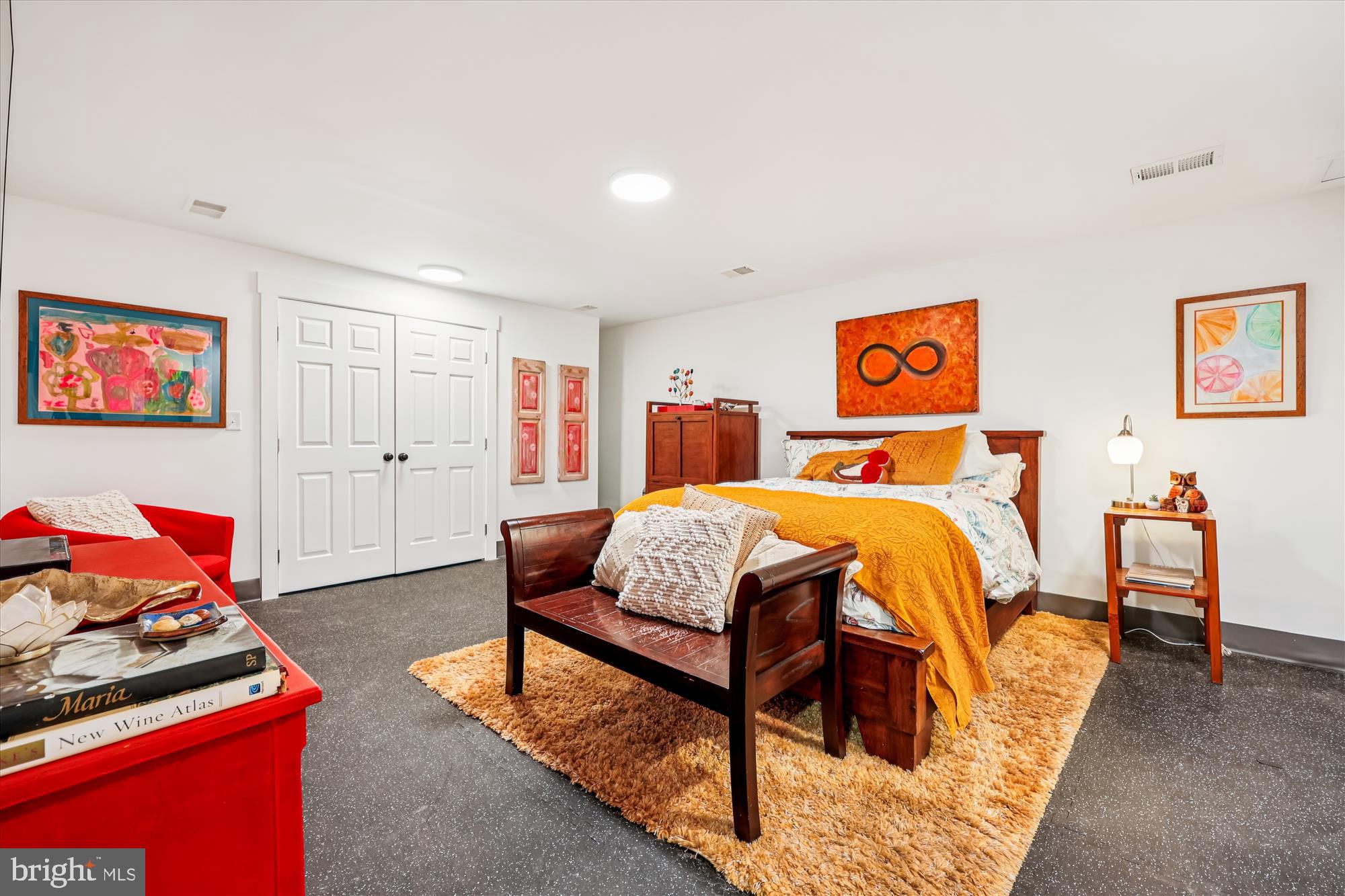 Real estate listing preview #16