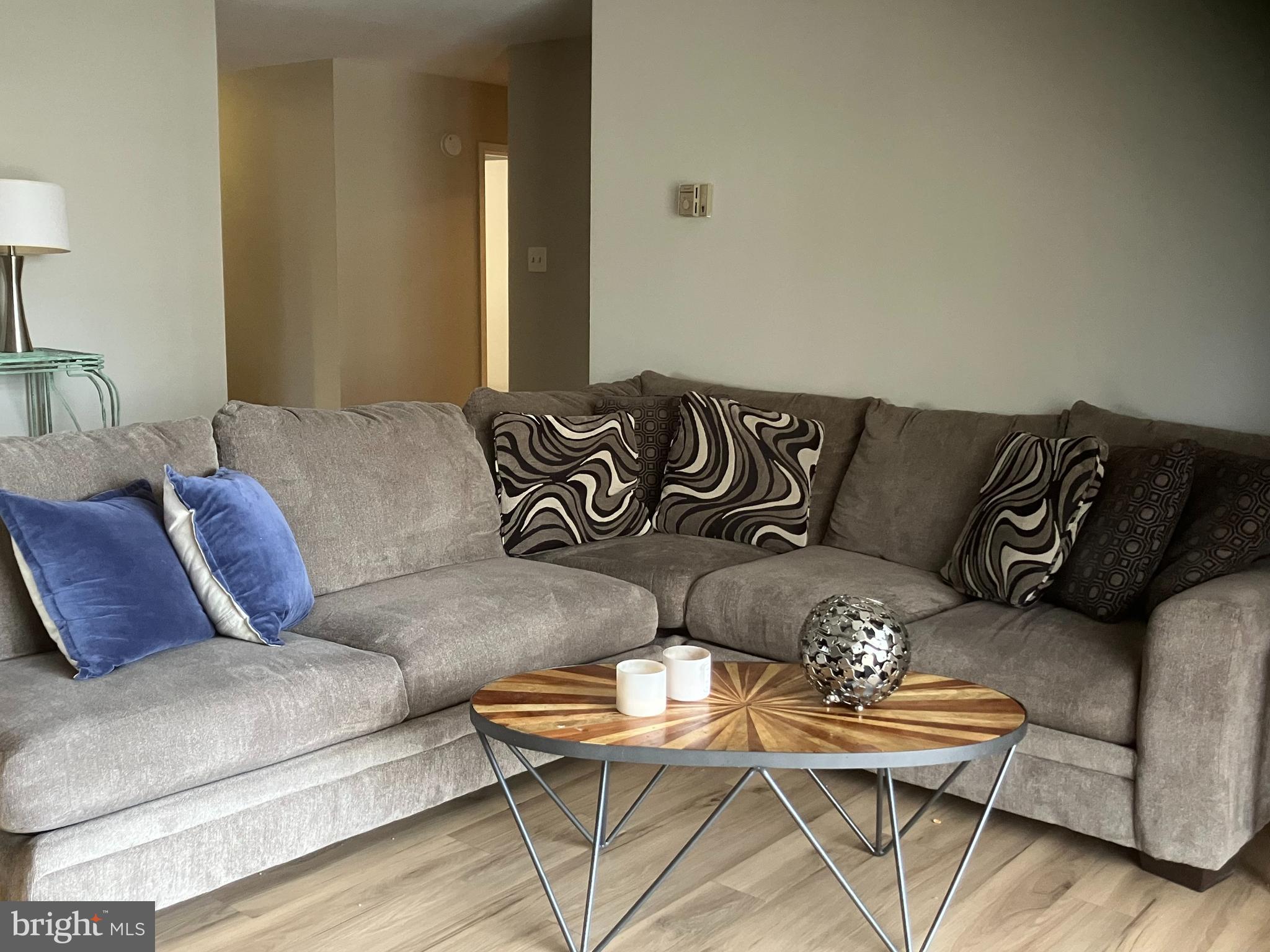 Real estate listing preview #4