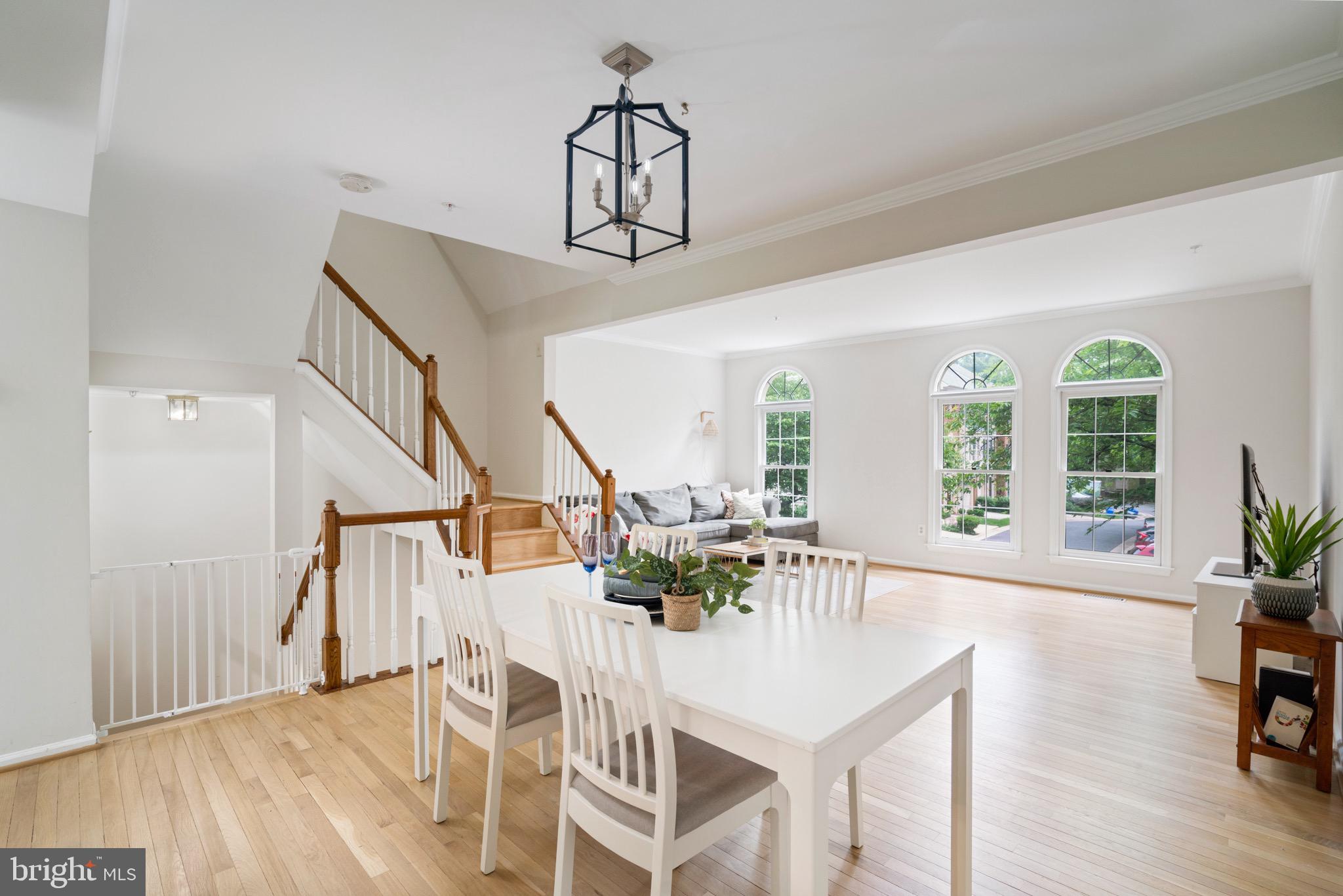 Real estate listing preview #6