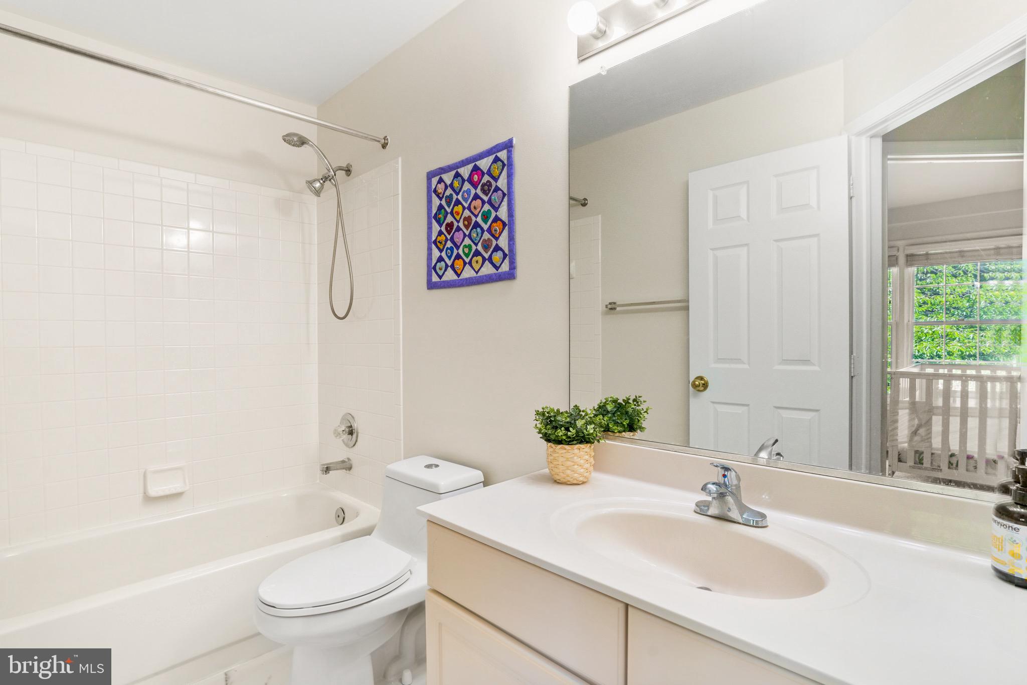 Real estate listing preview #16