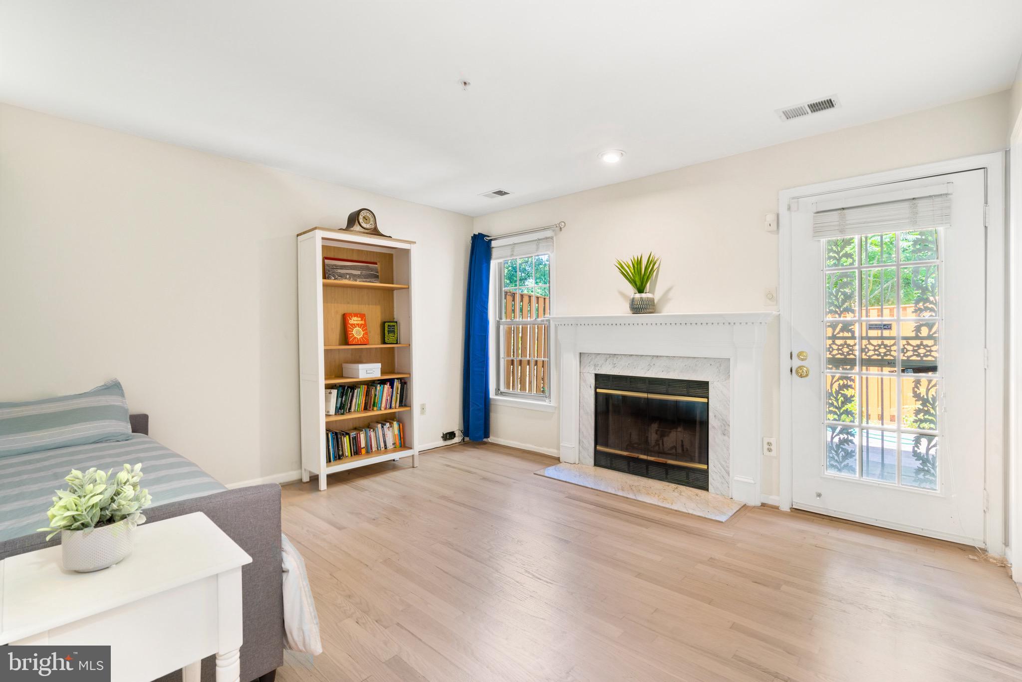 Real estate listing preview #3