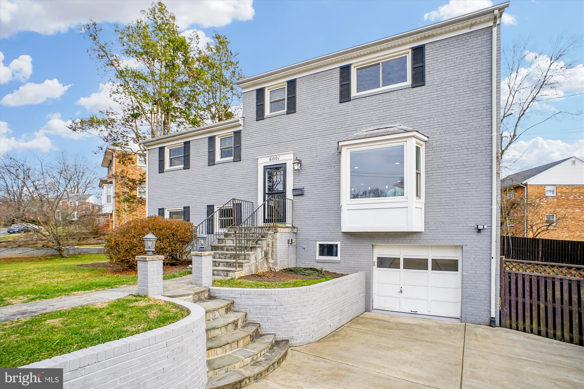 Real estate listing preview #2