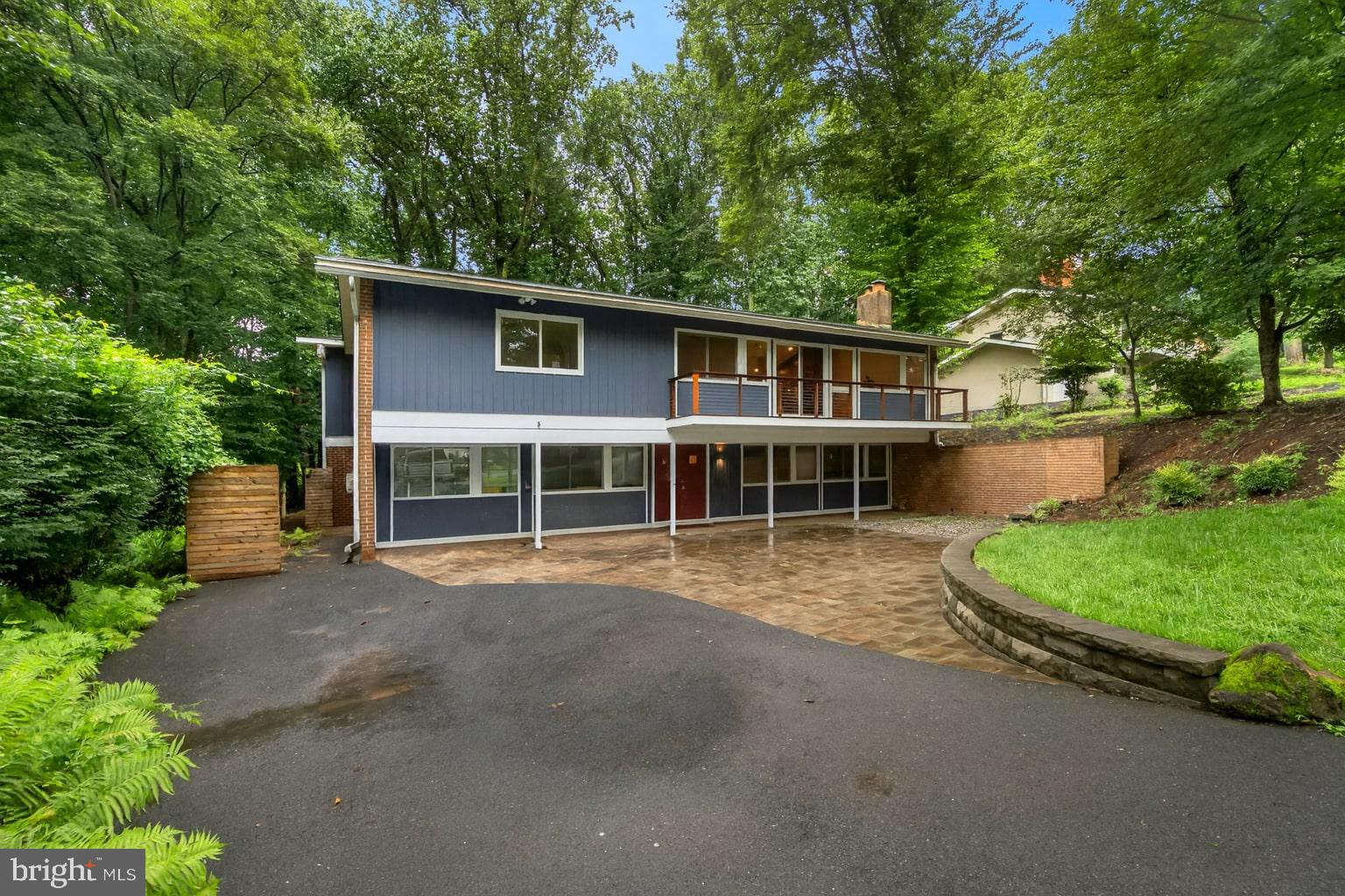 Real estate listing preview #1