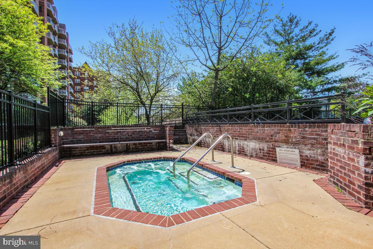 Real estate listing preview #32