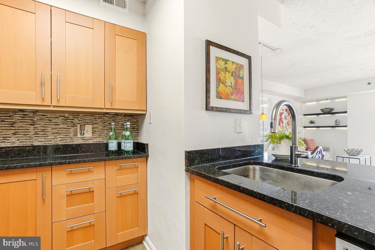 Real estate listing preview #9