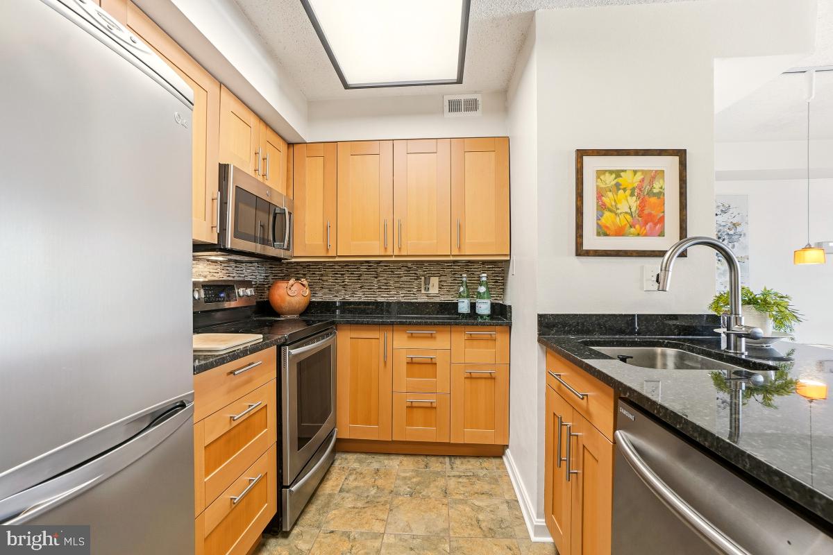 Real estate listing preview #7