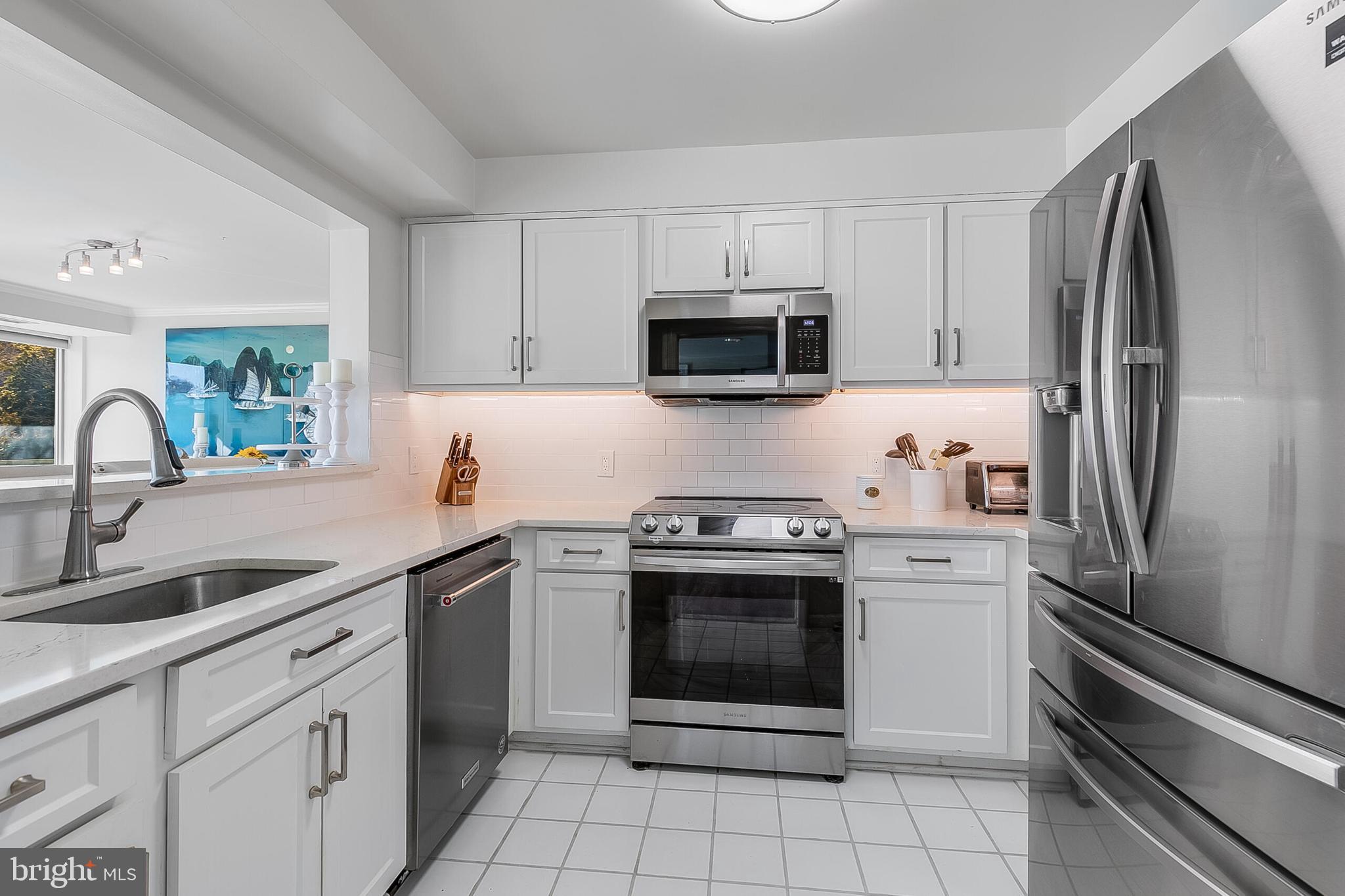 Real estate listing preview #13