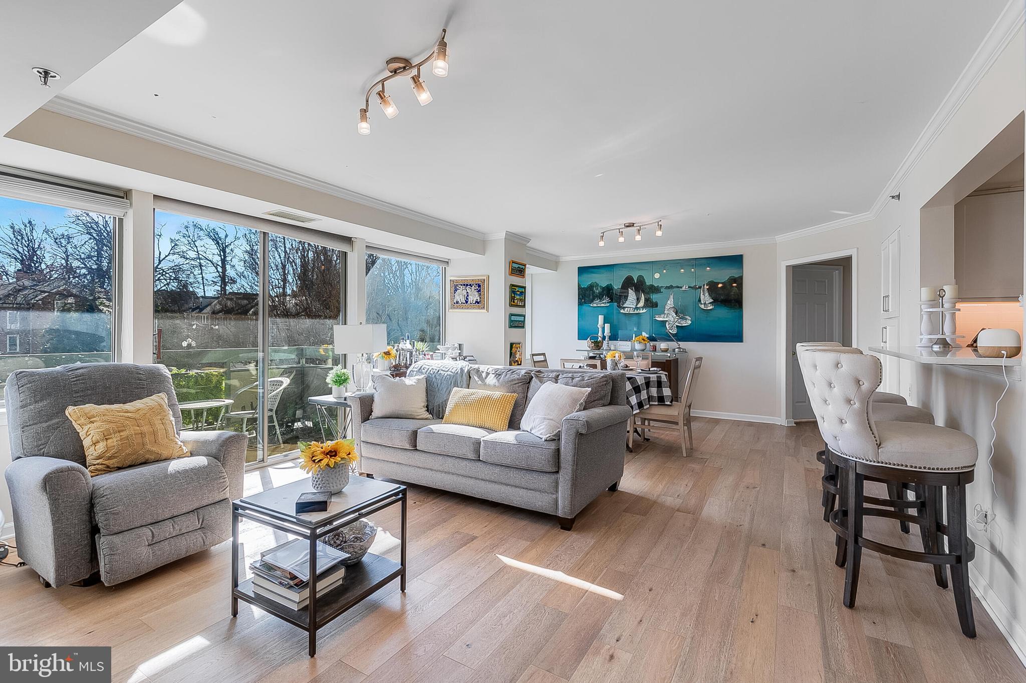 Real estate listing preview #12