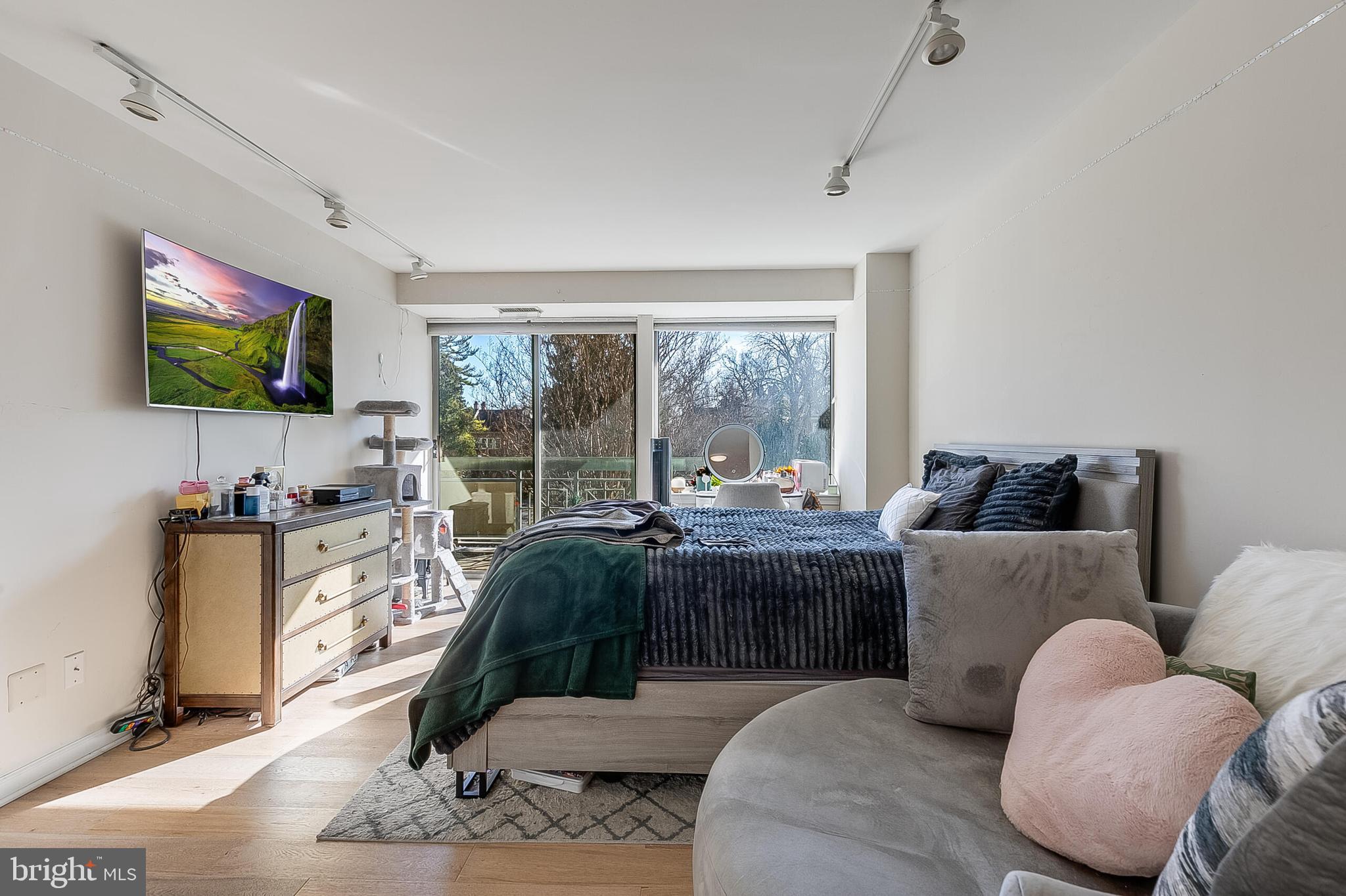 Real estate listing preview #22