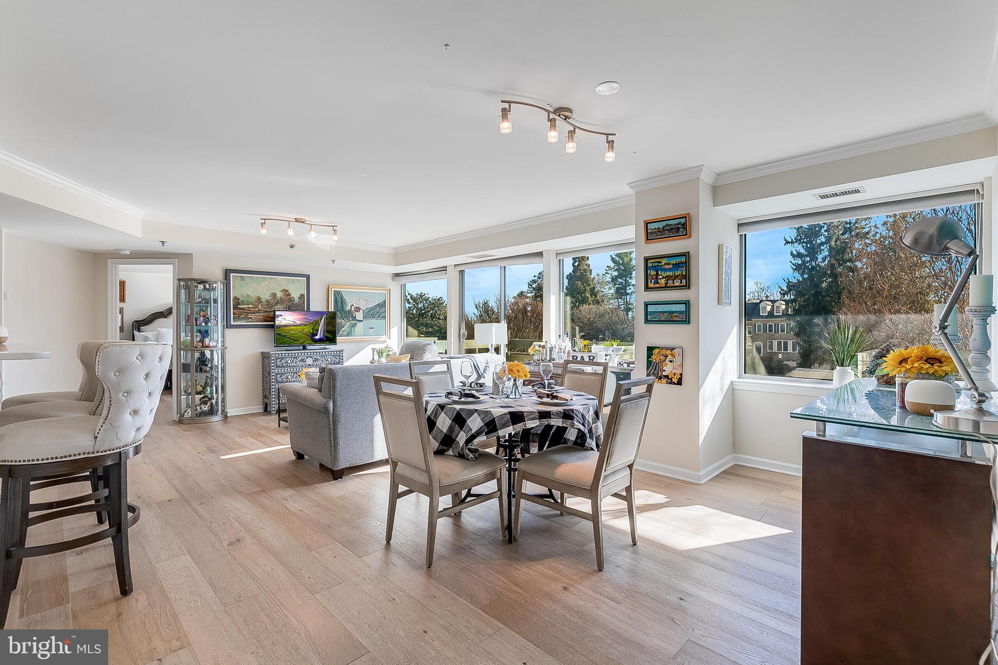 Real estate listing preview #14