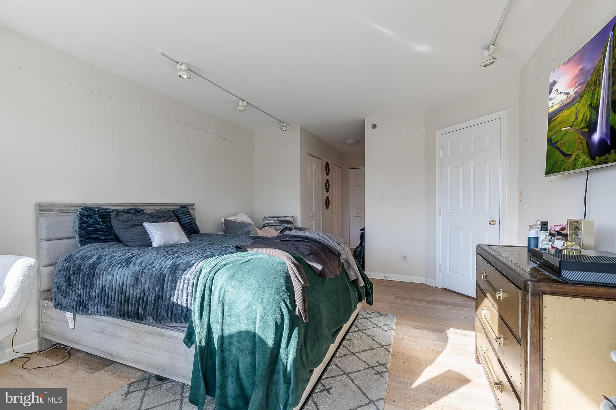 Real estate listing preview #23