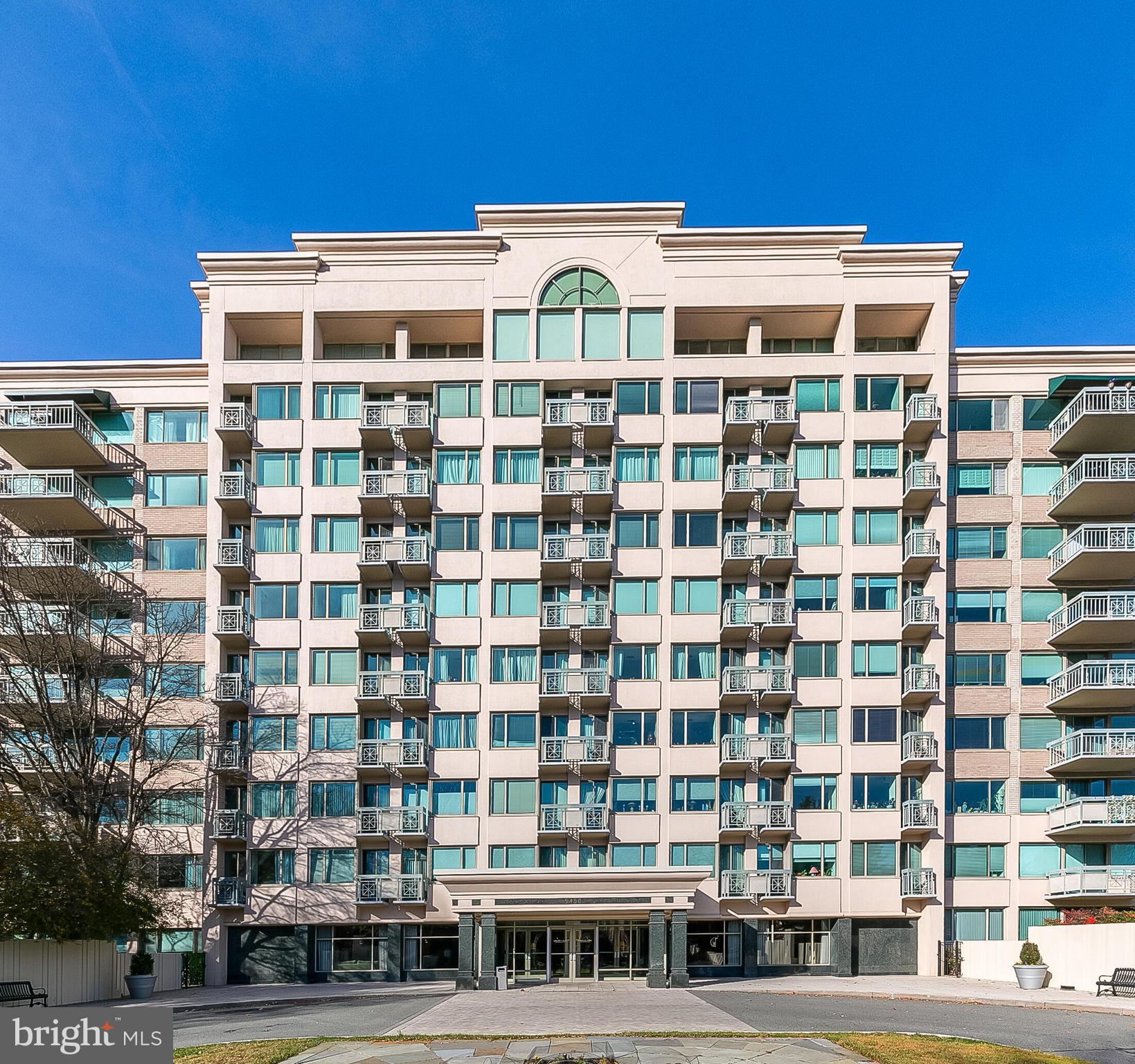 Real estate listing preview #2