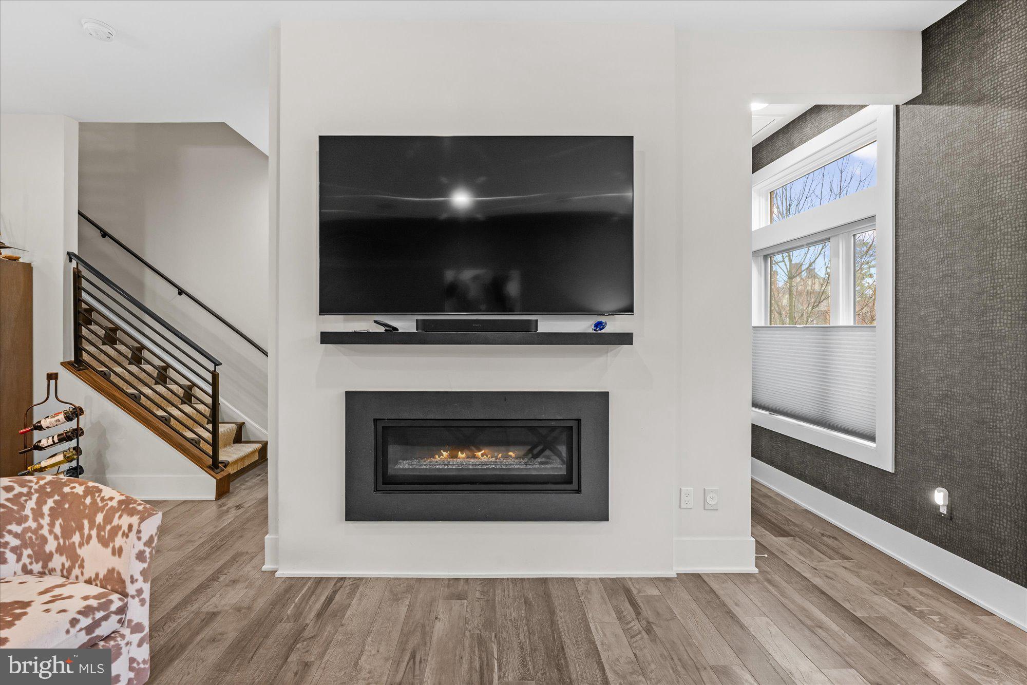 Real estate listing preview #8