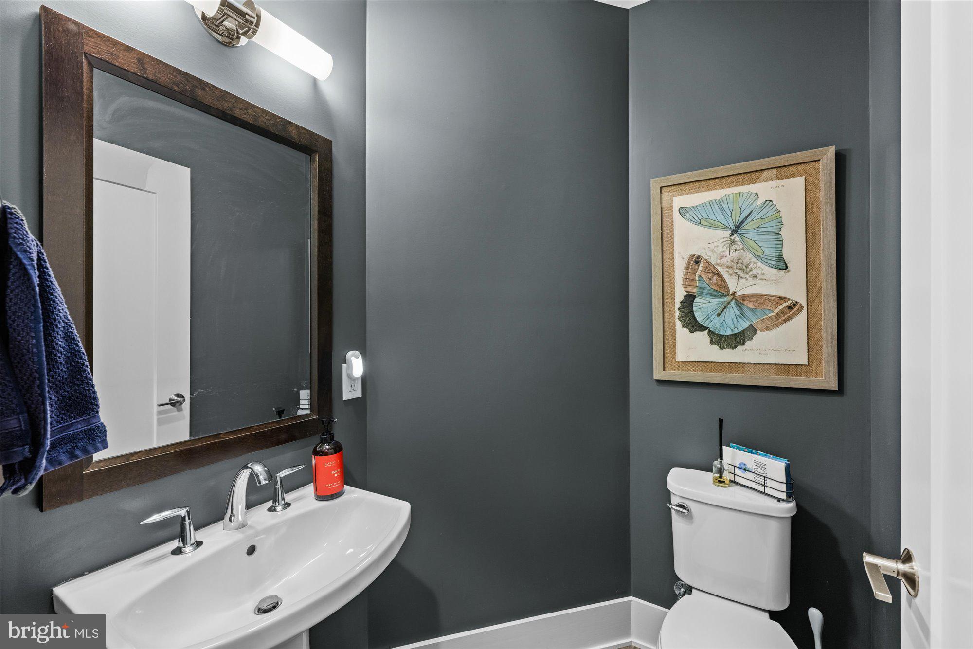 Real estate listing preview #16