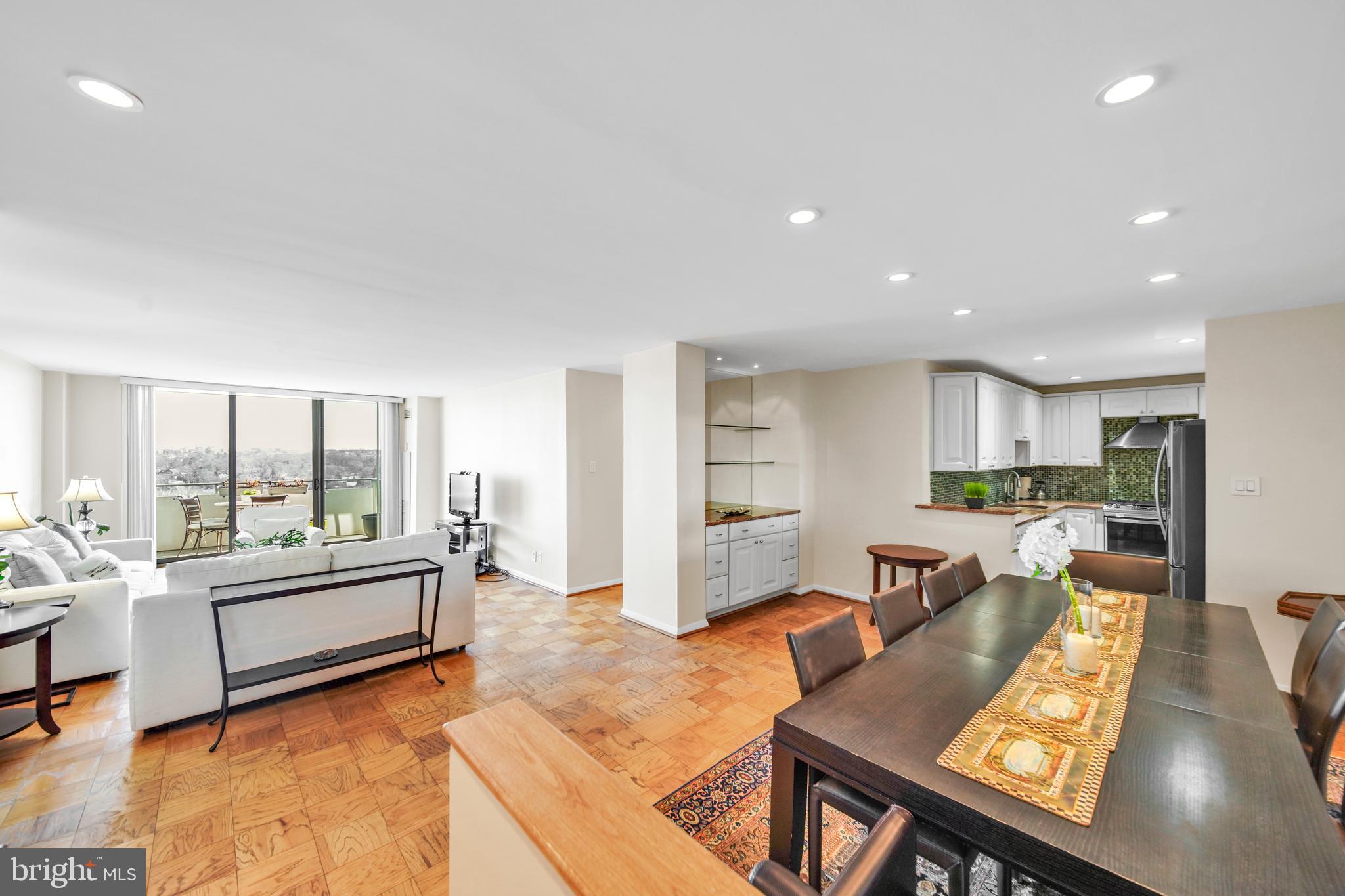 Real estate listing preview #8