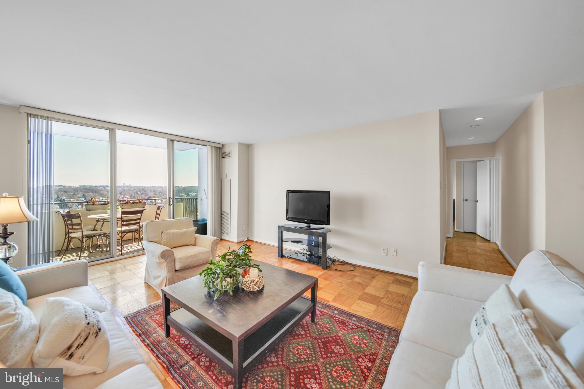 Real estate listing preview #15