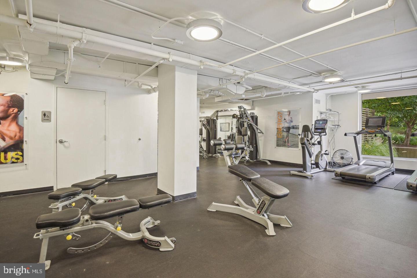 Real estate listing preview #34