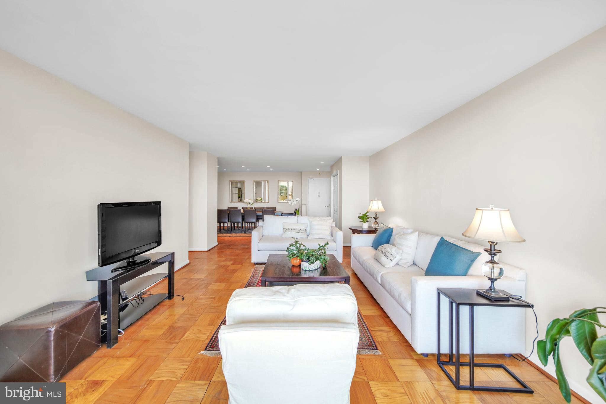 Real estate listing preview #16