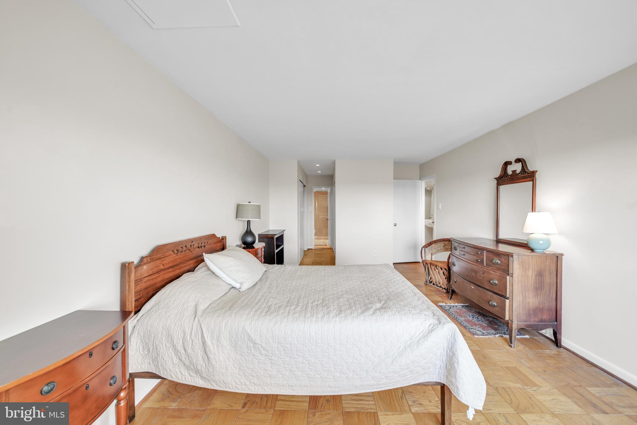 Real estate listing preview #25