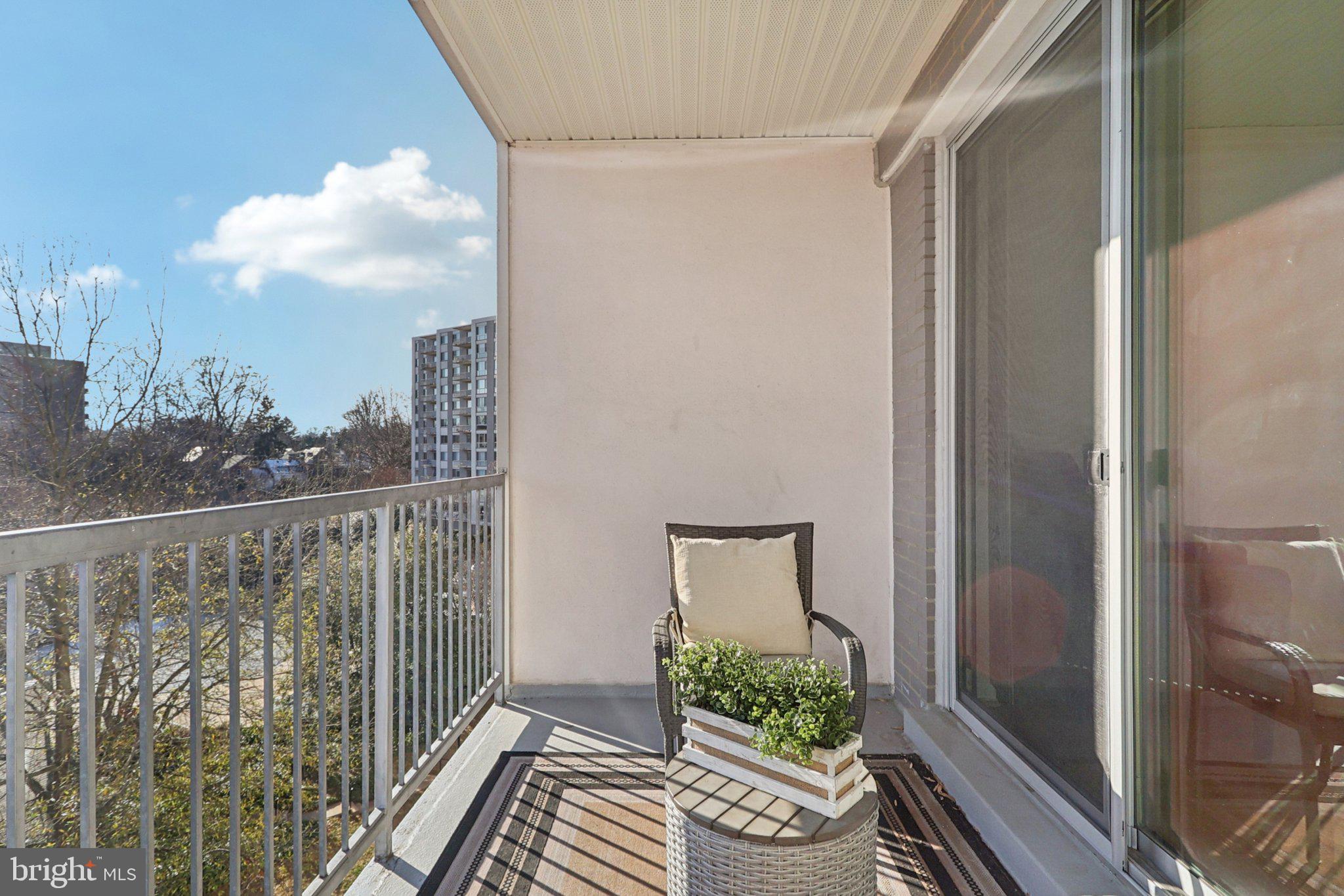 Real estate listing preview #28