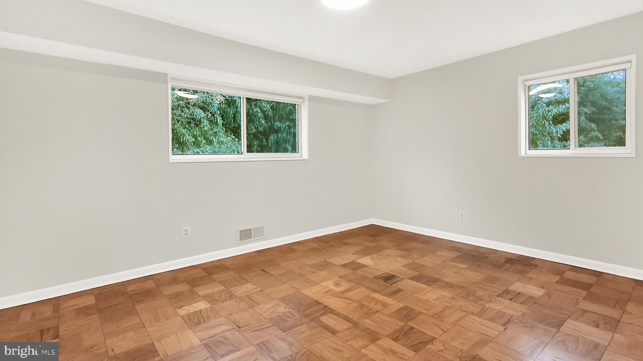 Real estate listing preview #19