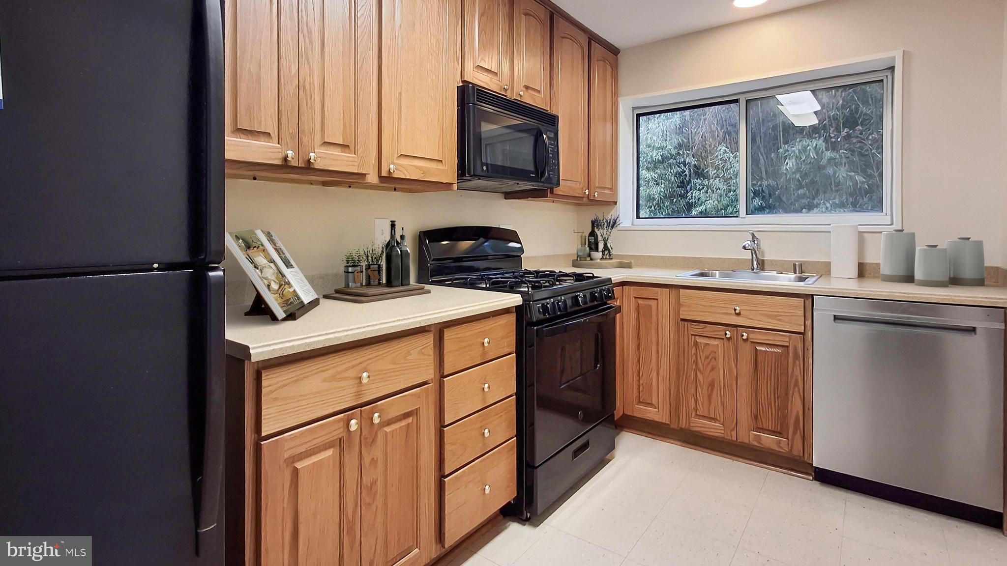 Real estate listing preview #4