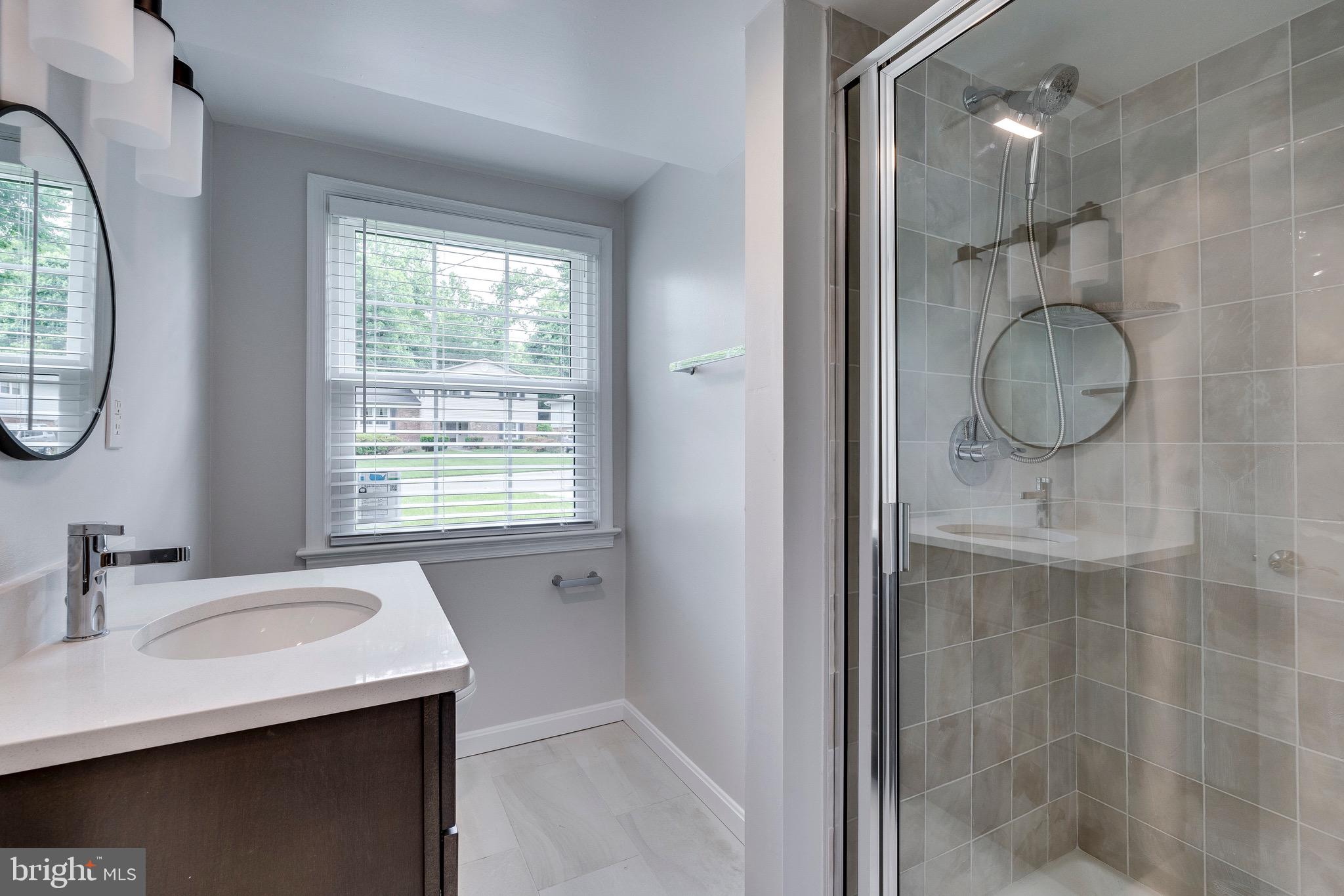 Real estate listing preview #6