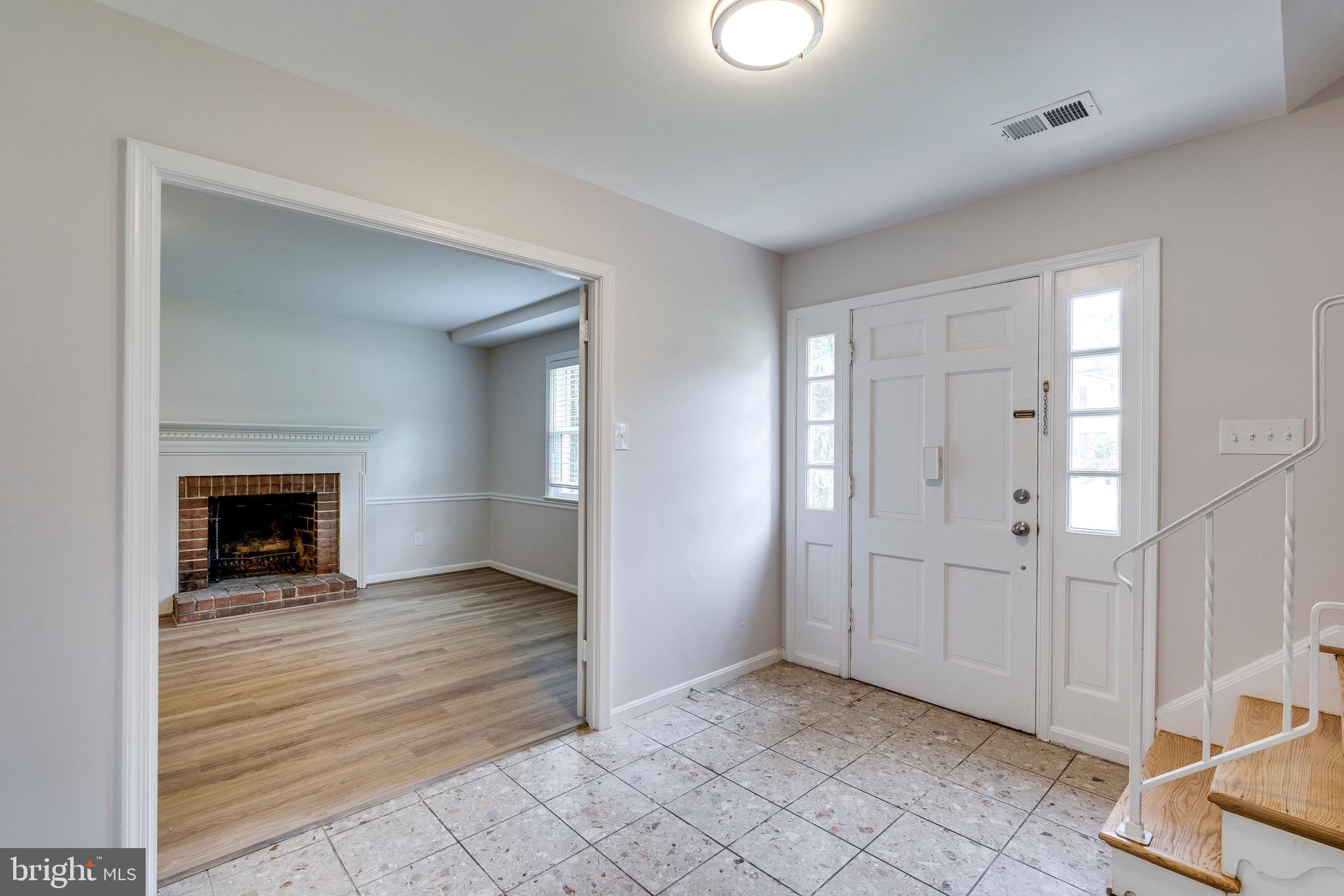 Real estate listing preview #3