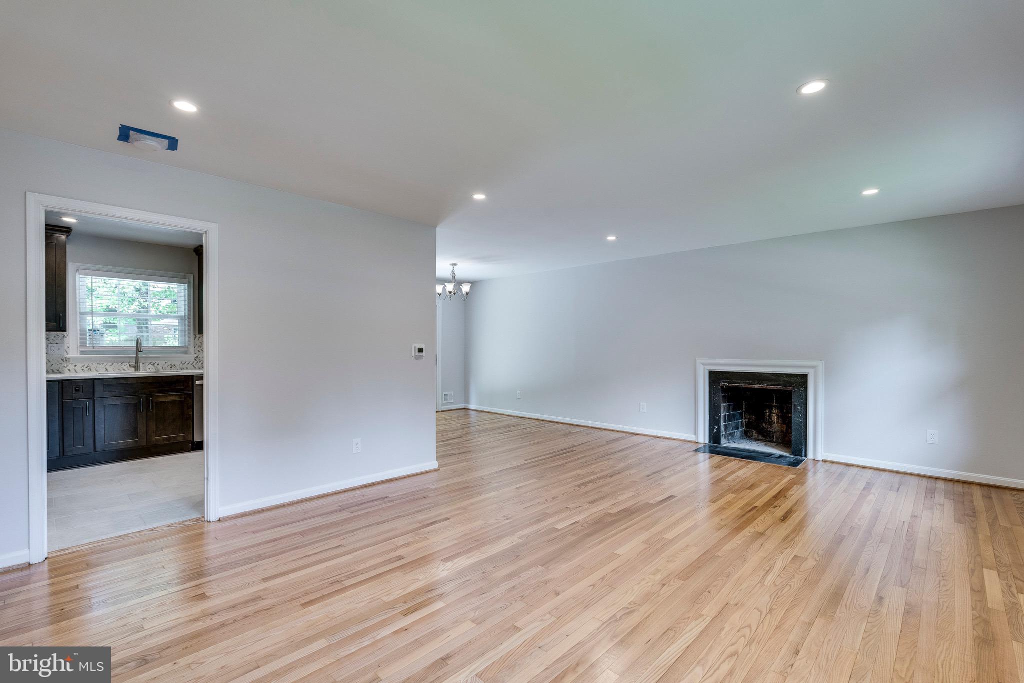 Real estate listing preview #11