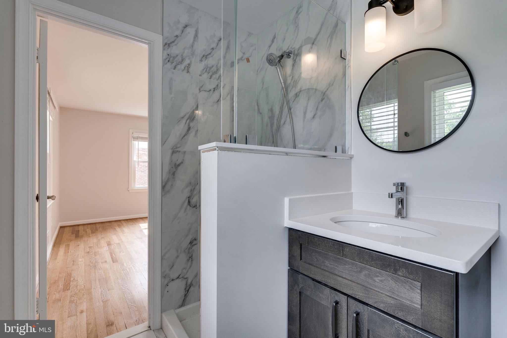 Real estate listing preview #18