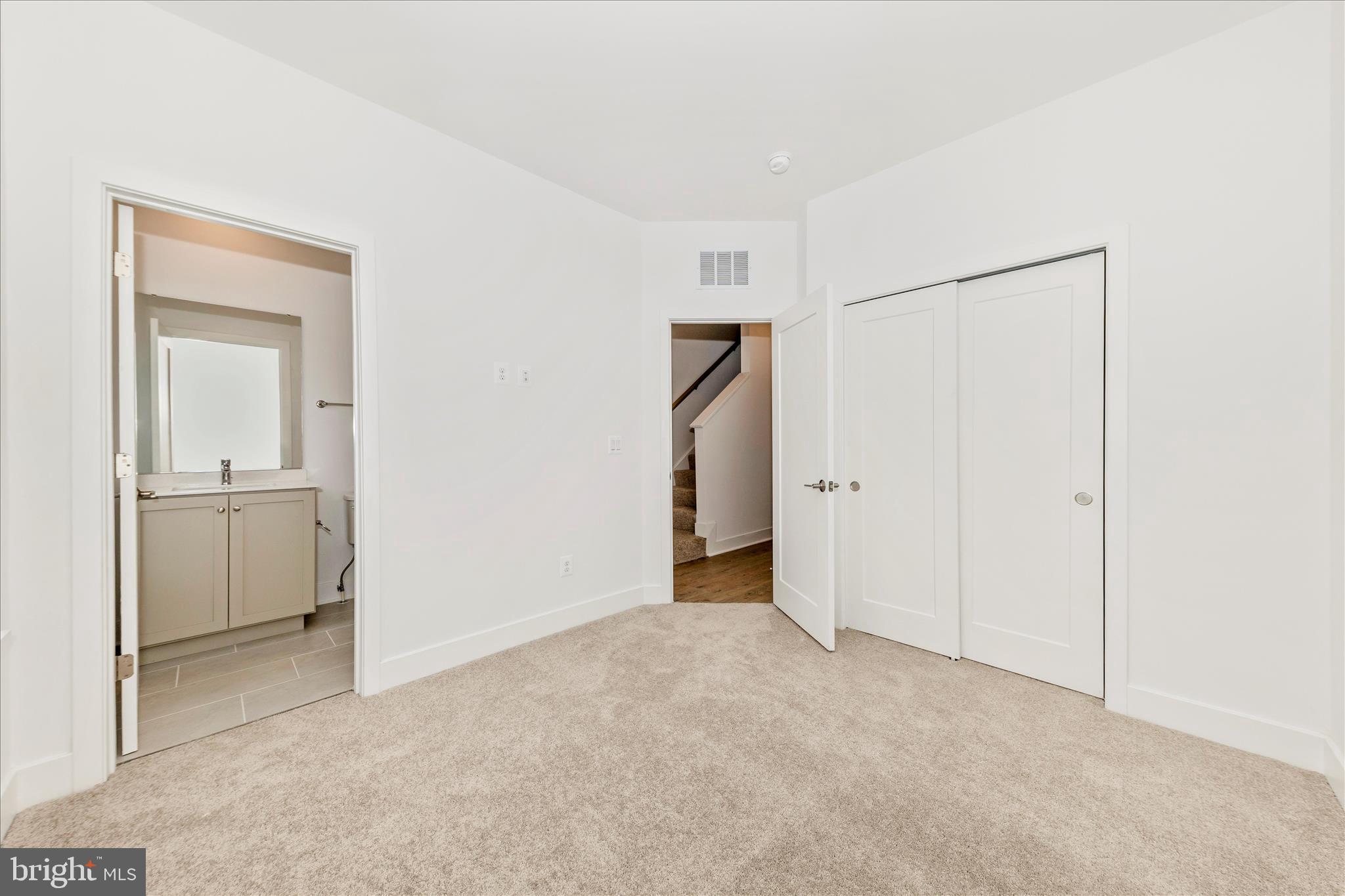 Real estate listing preview #28