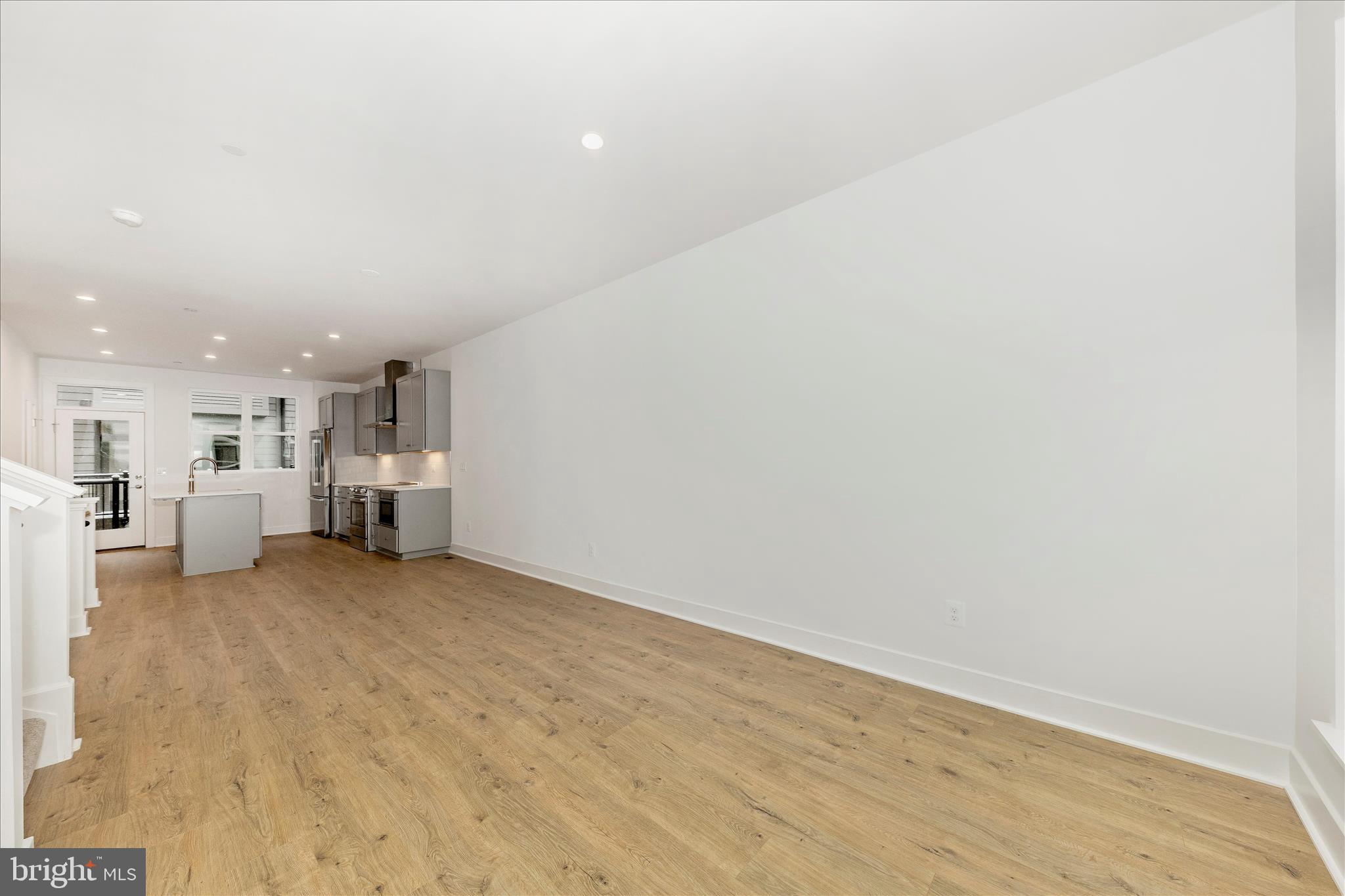 Real estate listing preview #15