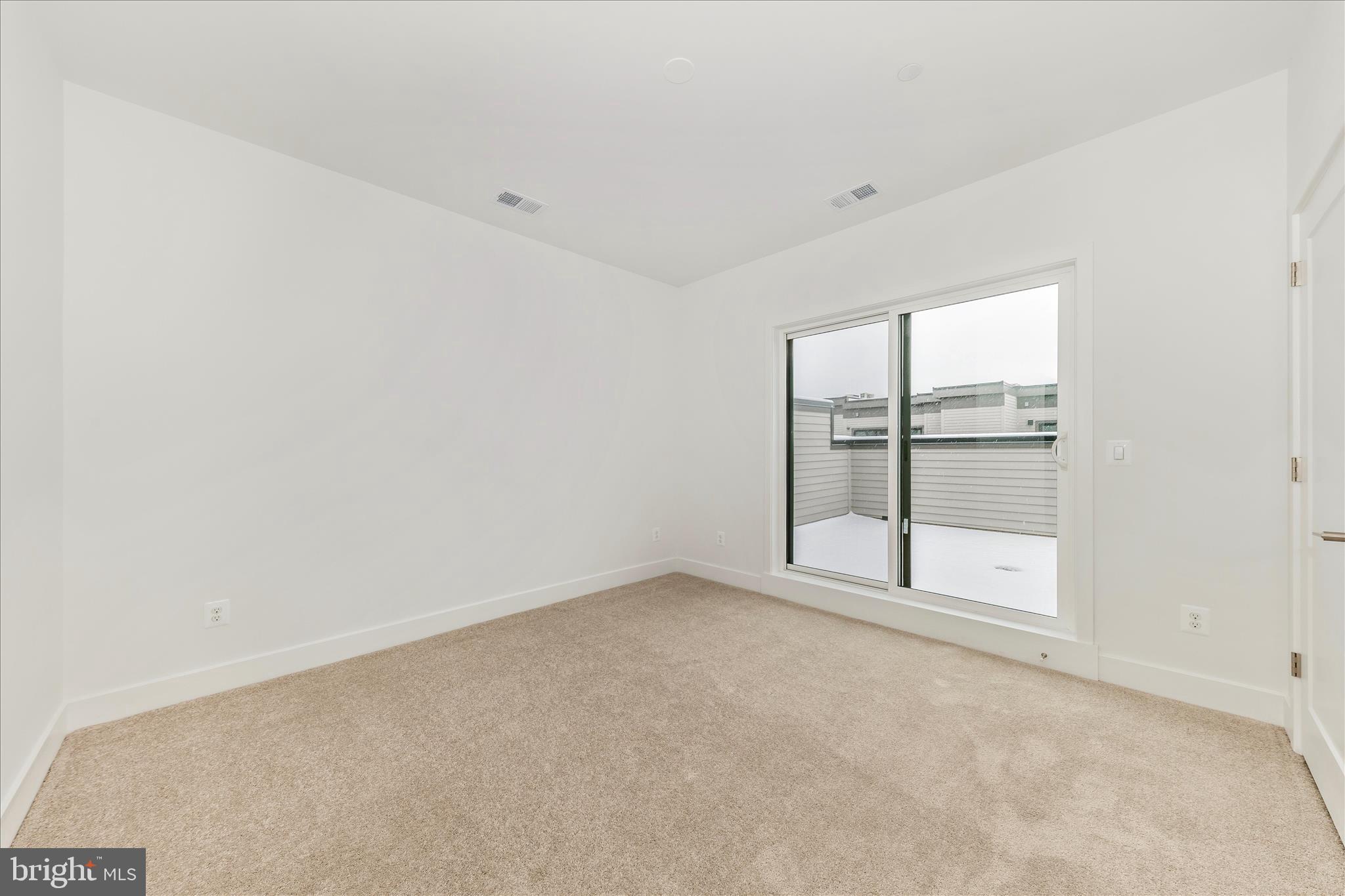 Real estate listing preview #32