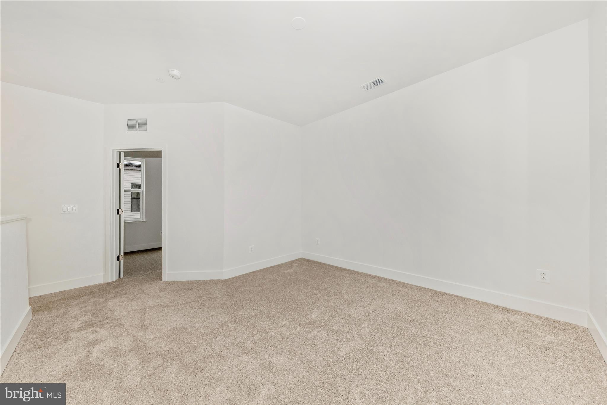 Real estate listing preview #35