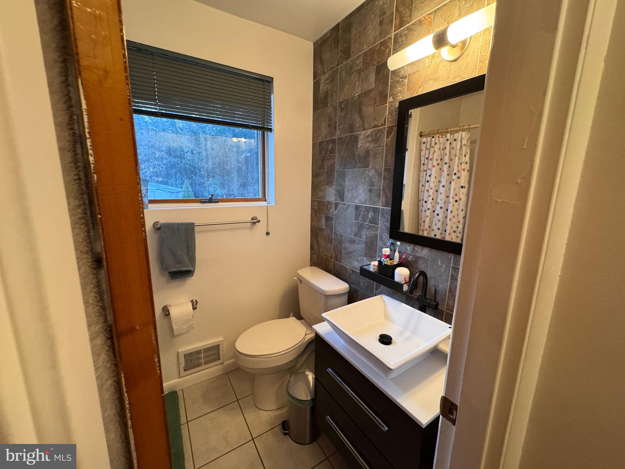 Real estate listing preview #10