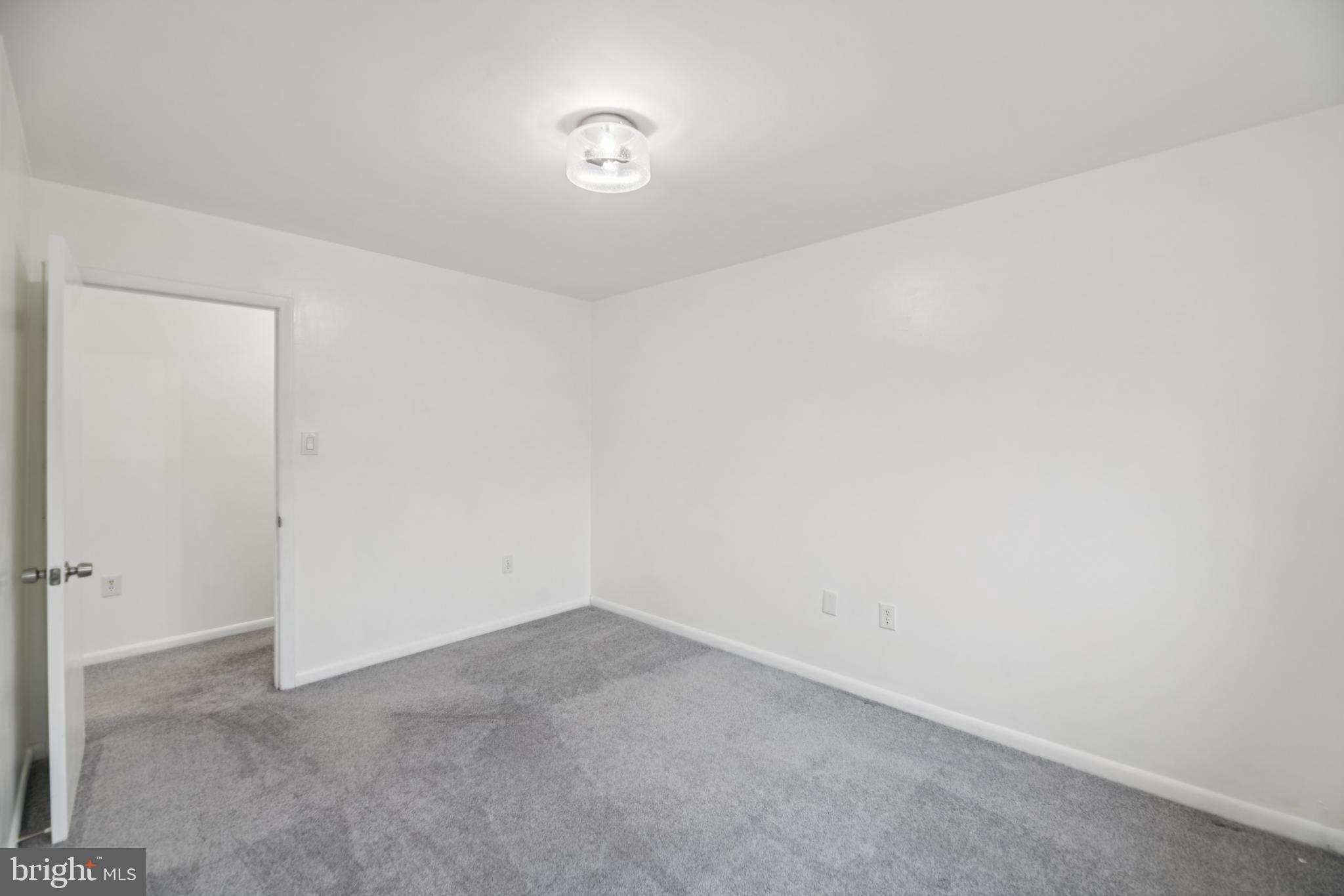 Real estate listing preview #18