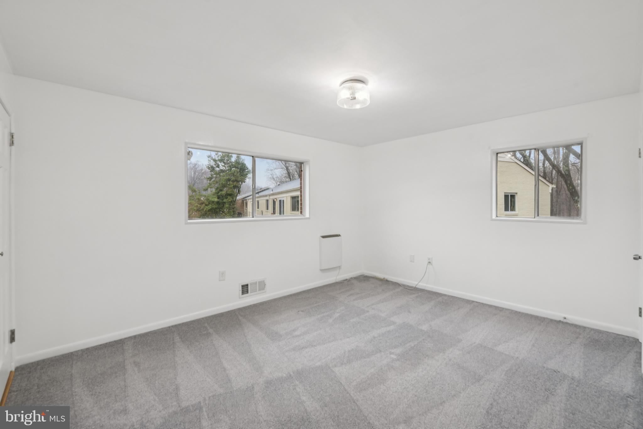 Real estate listing preview #13