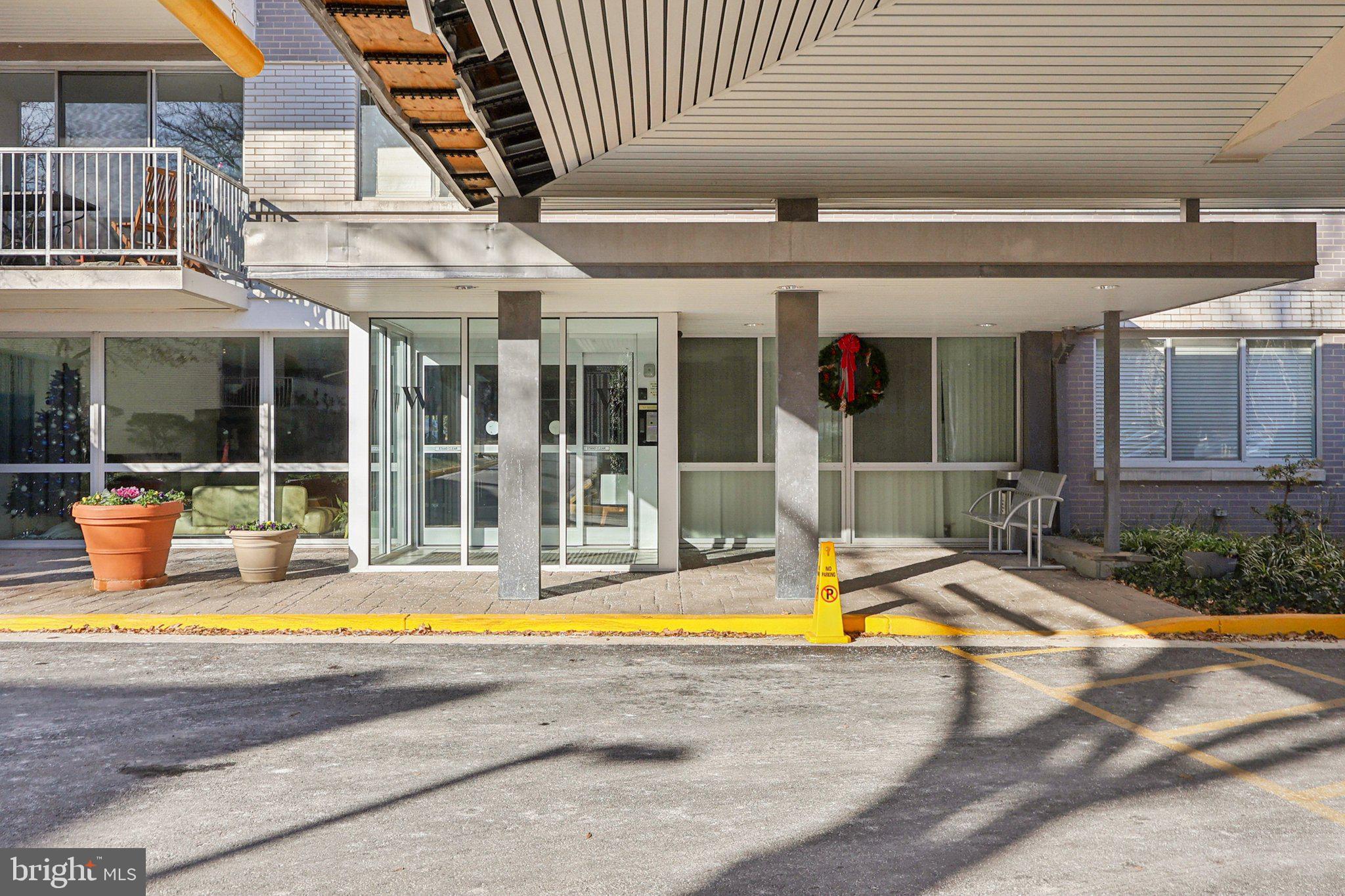 Real estate listing preview #24