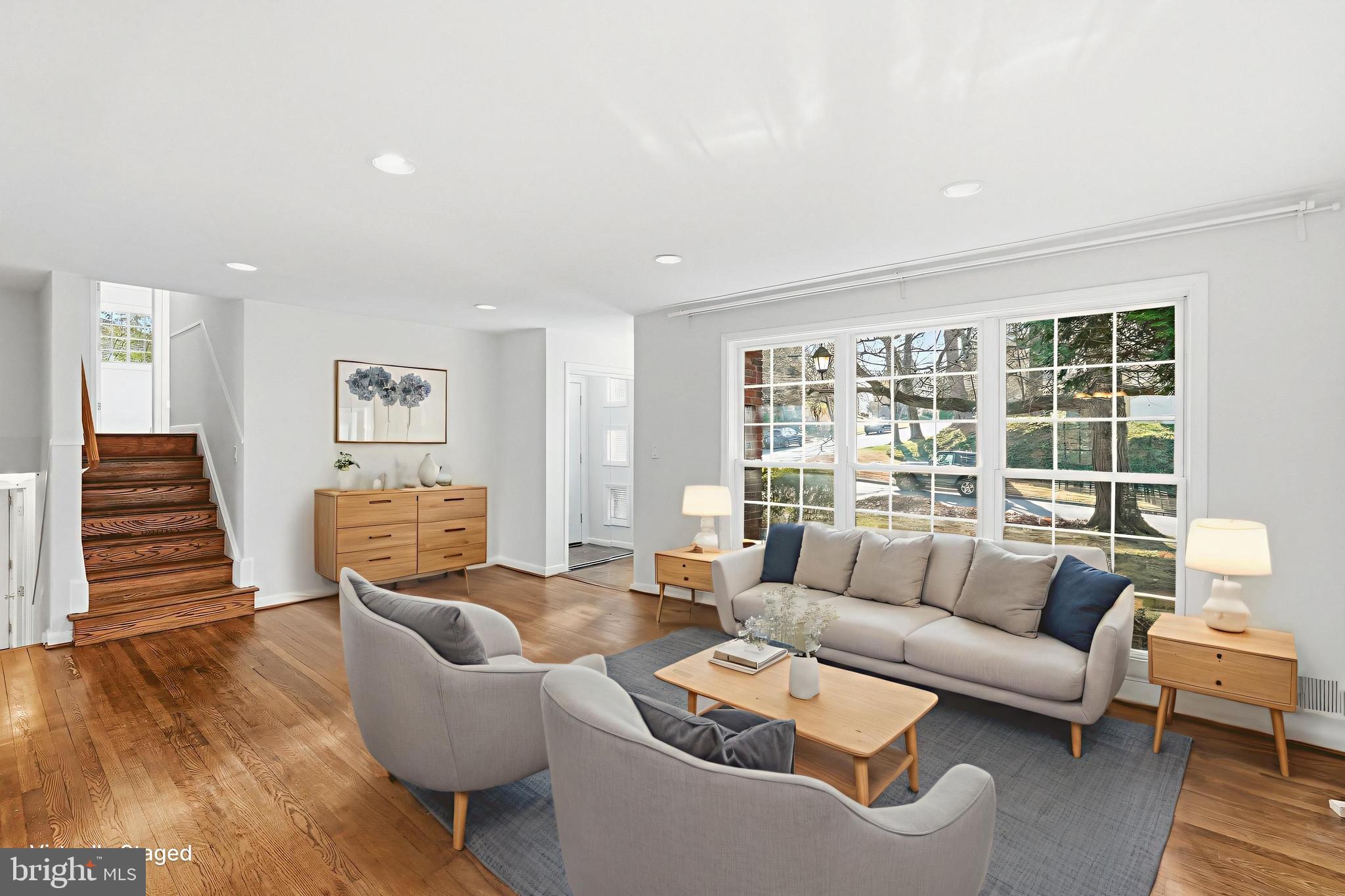 Real estate listing preview #3