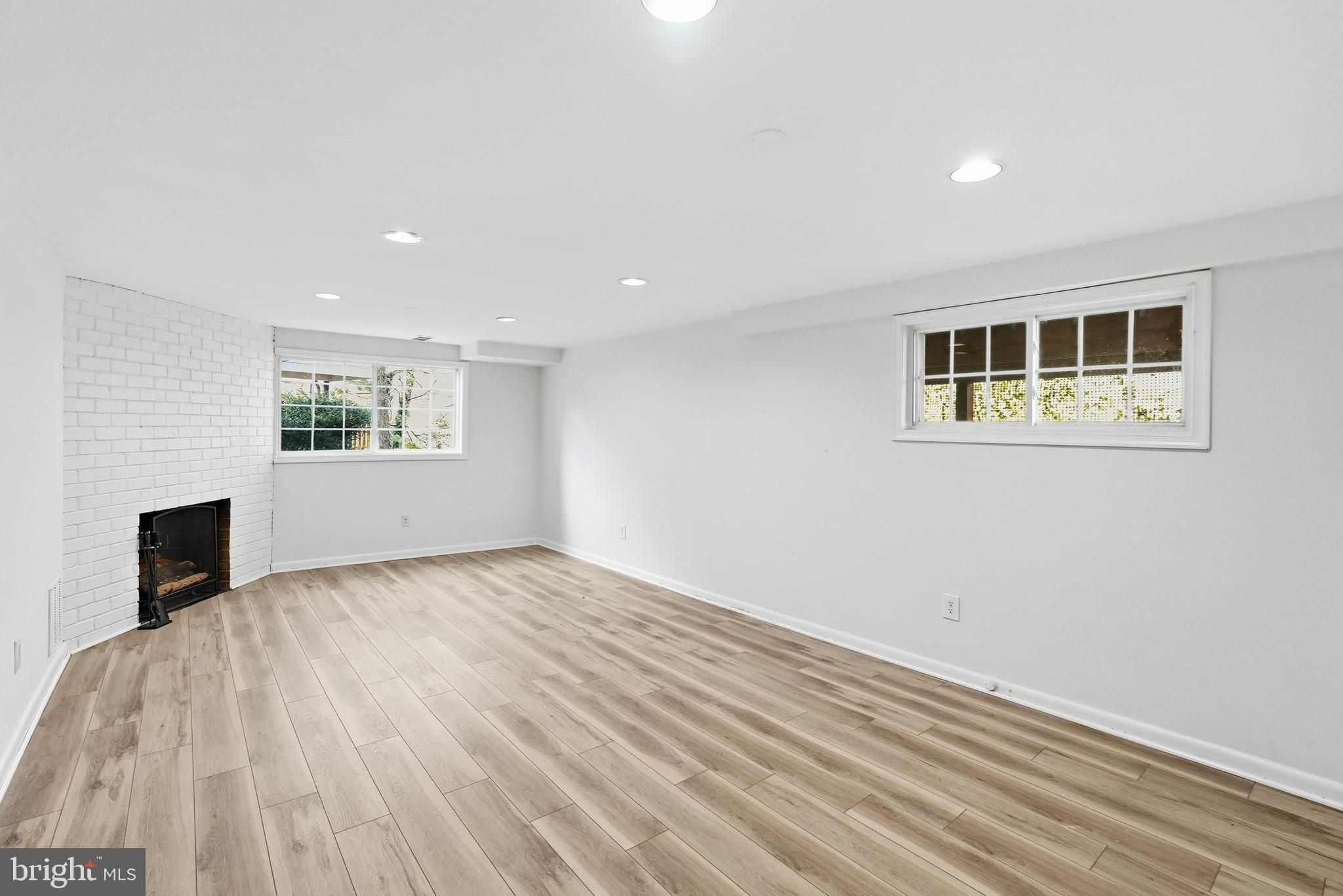 Real estate listing preview #19