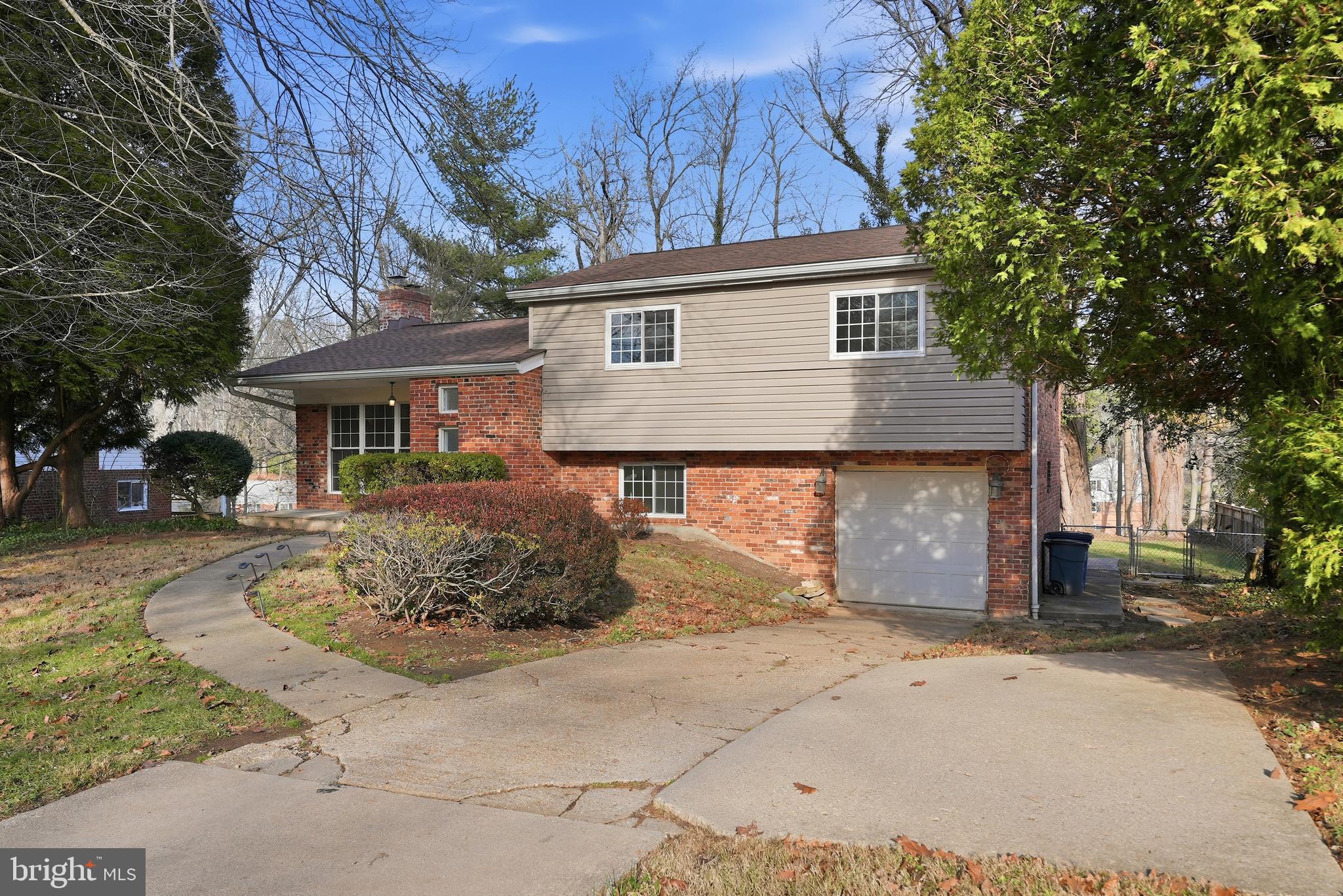 Real estate listing preview #2